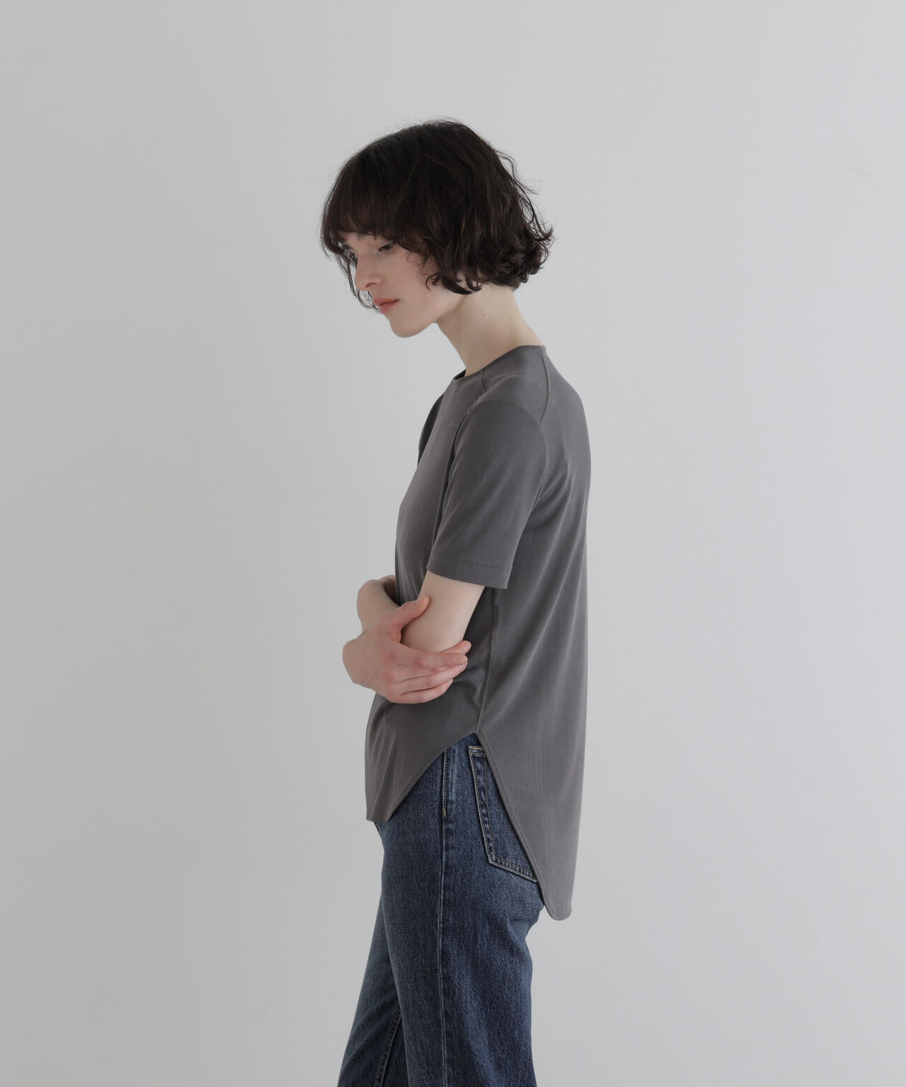 身長177cm B81 W59 H89 着用サイズ:F
