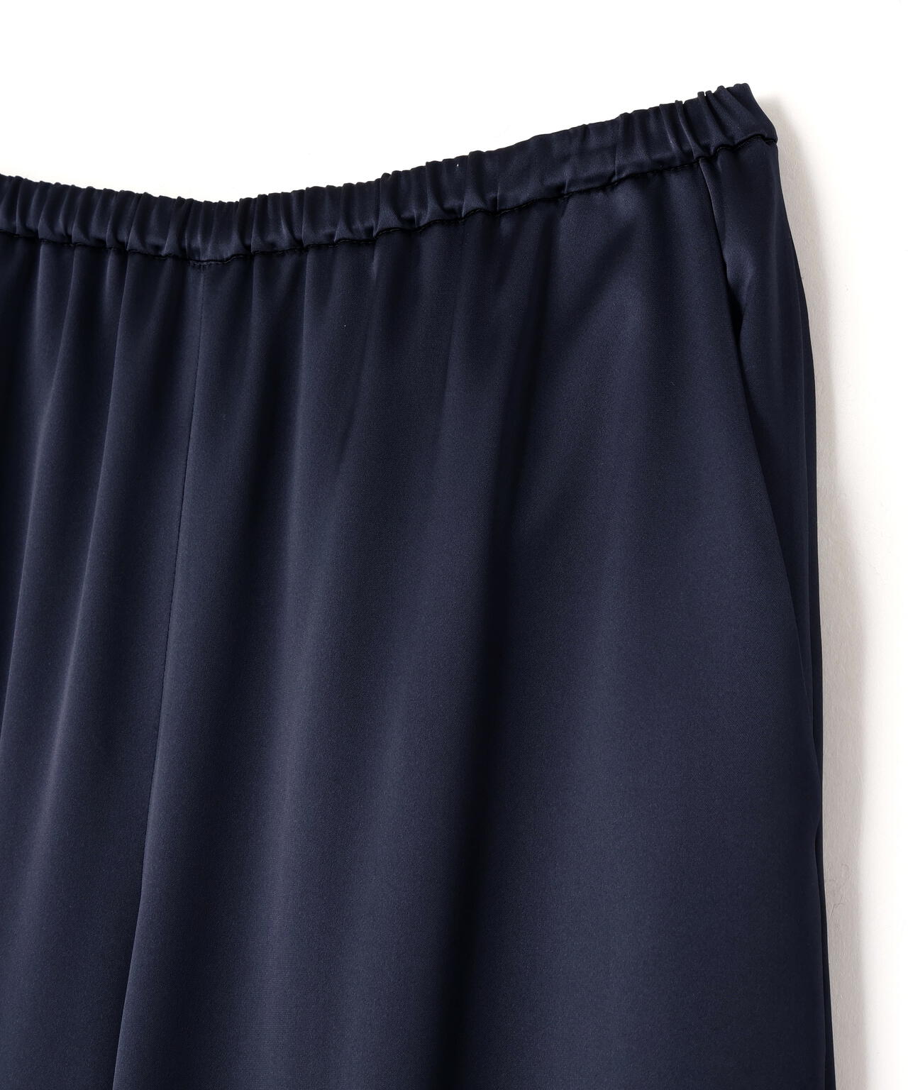 クラシックサテンパンツ