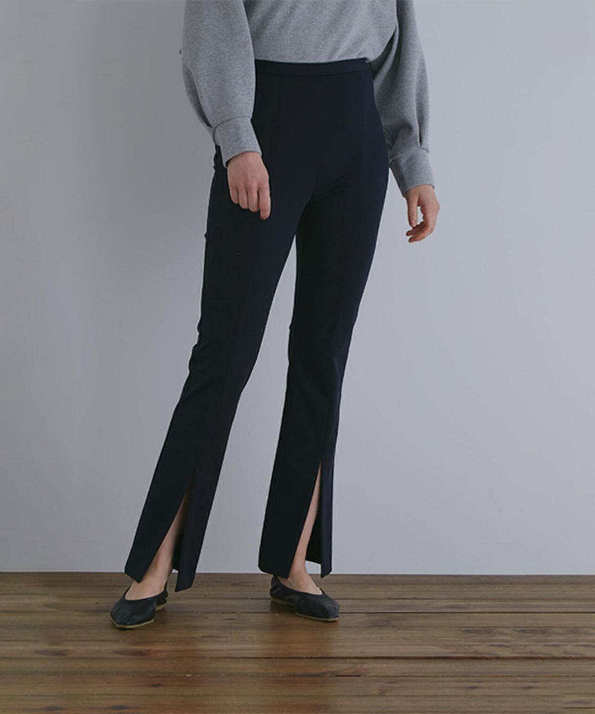 【EC限定】ハイストレッチフロンスリットパンツ(+5cm丈)