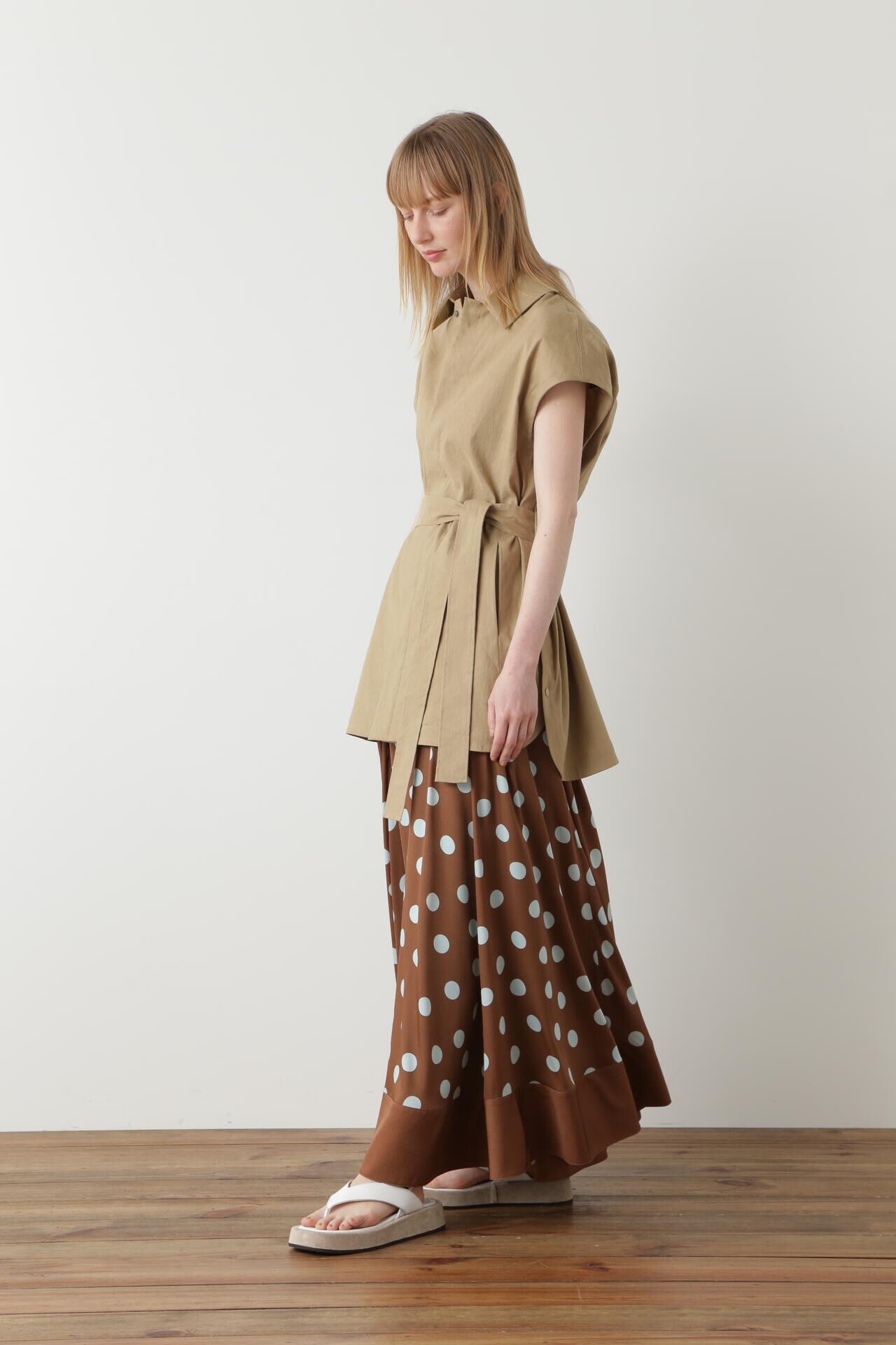 【TV着用】 Belted Sleeveless Jacket