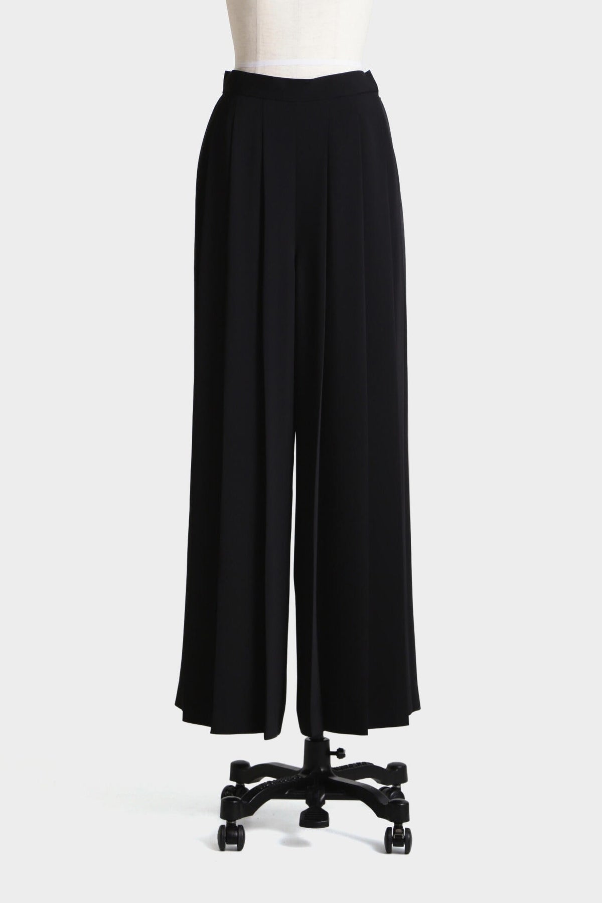 Tuck Pleated Wide Pants