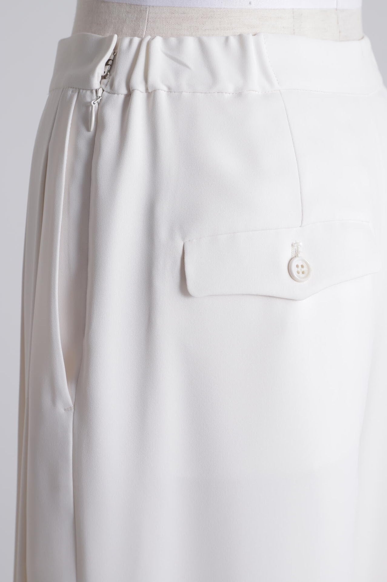 06e83e0c-9735-5ed4-877e-df0931a1e900_Image