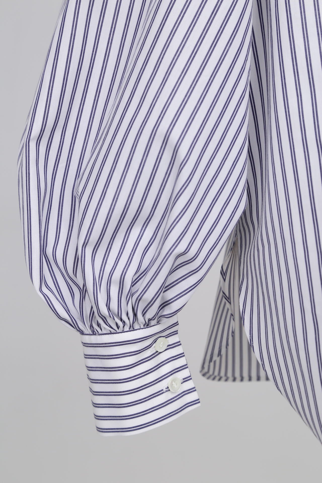 Volume Sleeve Blouse