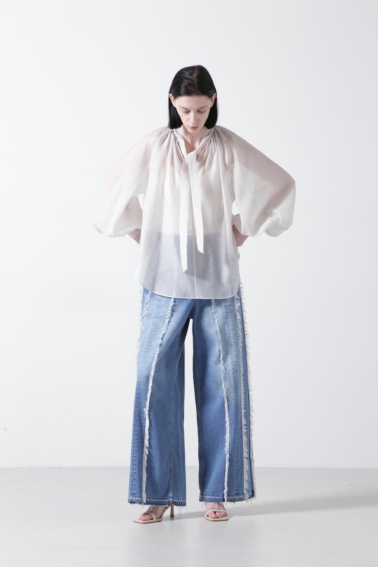 【TV着用】Sheer Bowtie Blouse