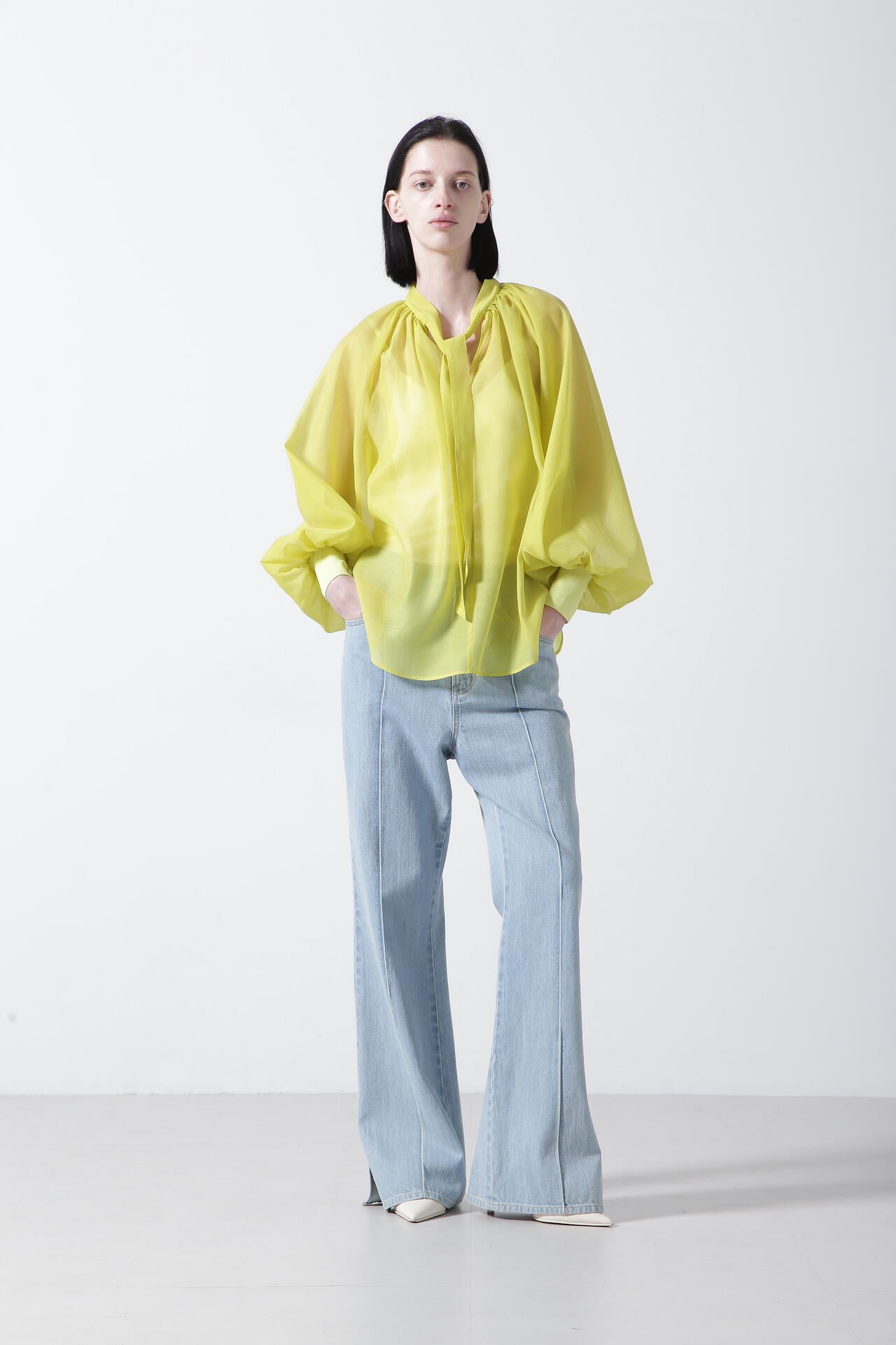 【TV着用】Sheer Bowtie Blouse