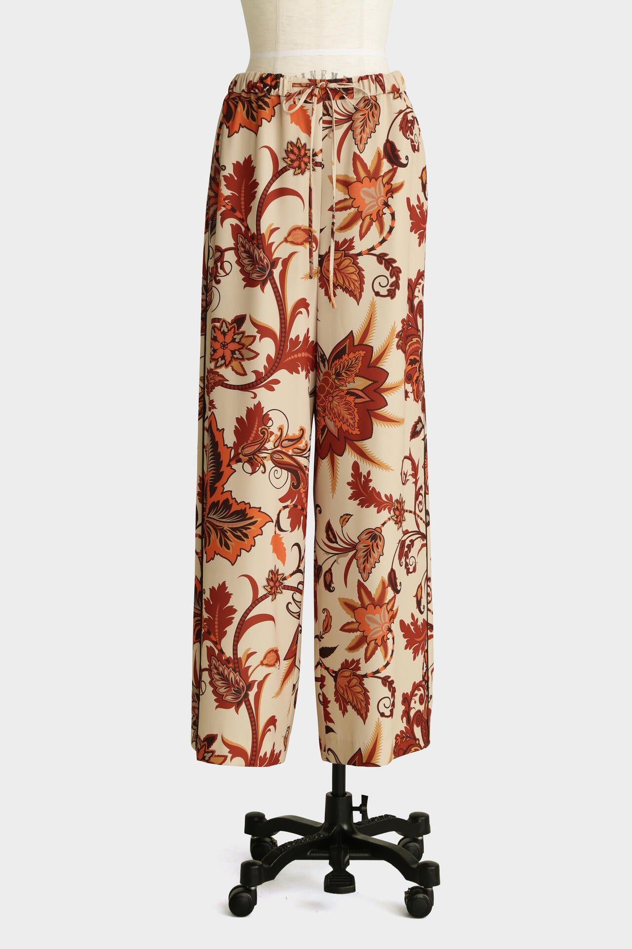 【TV着用】Printed Flower Easy Pants