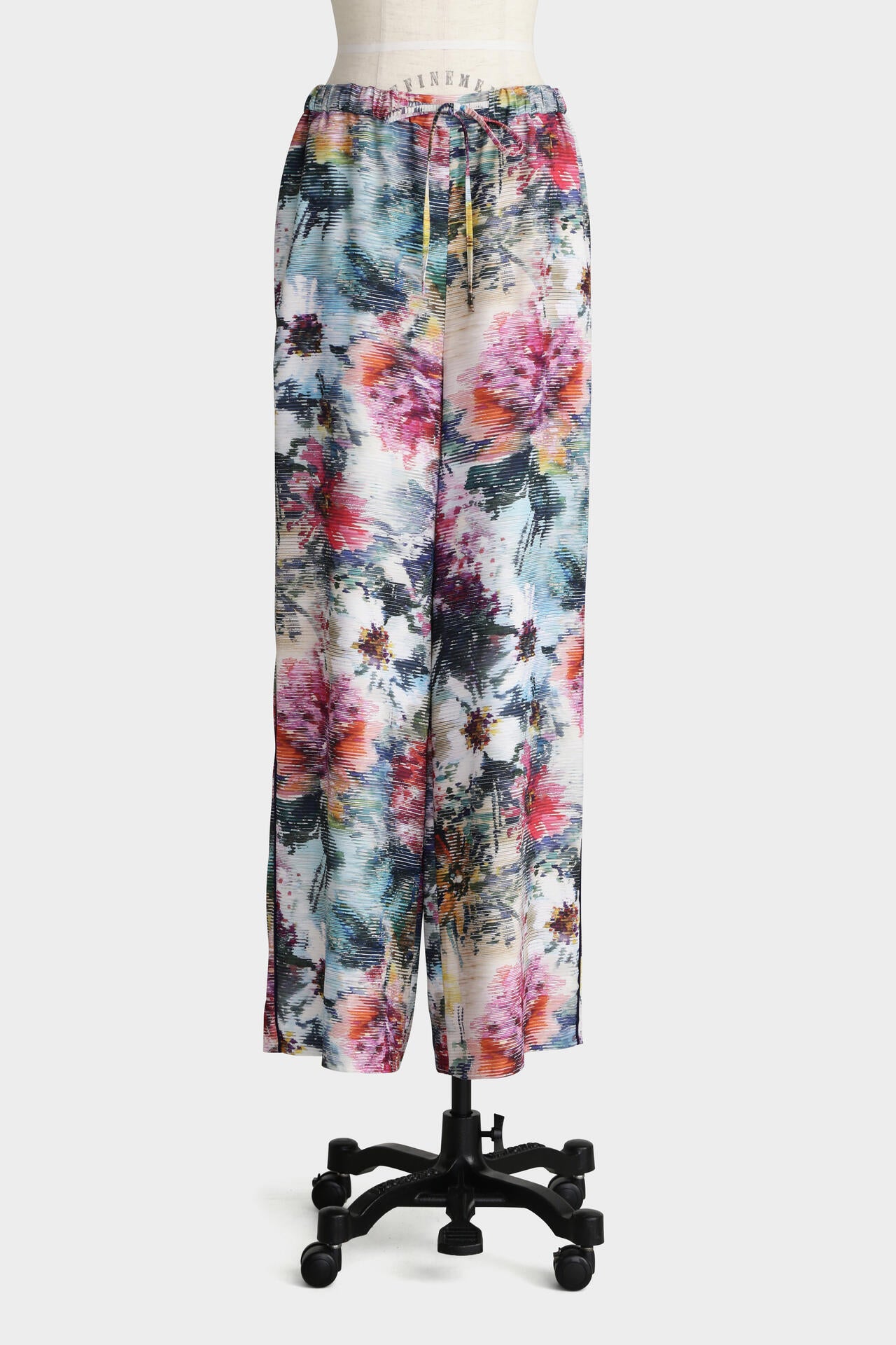 【TV着用】Printed Flower Easy Pants