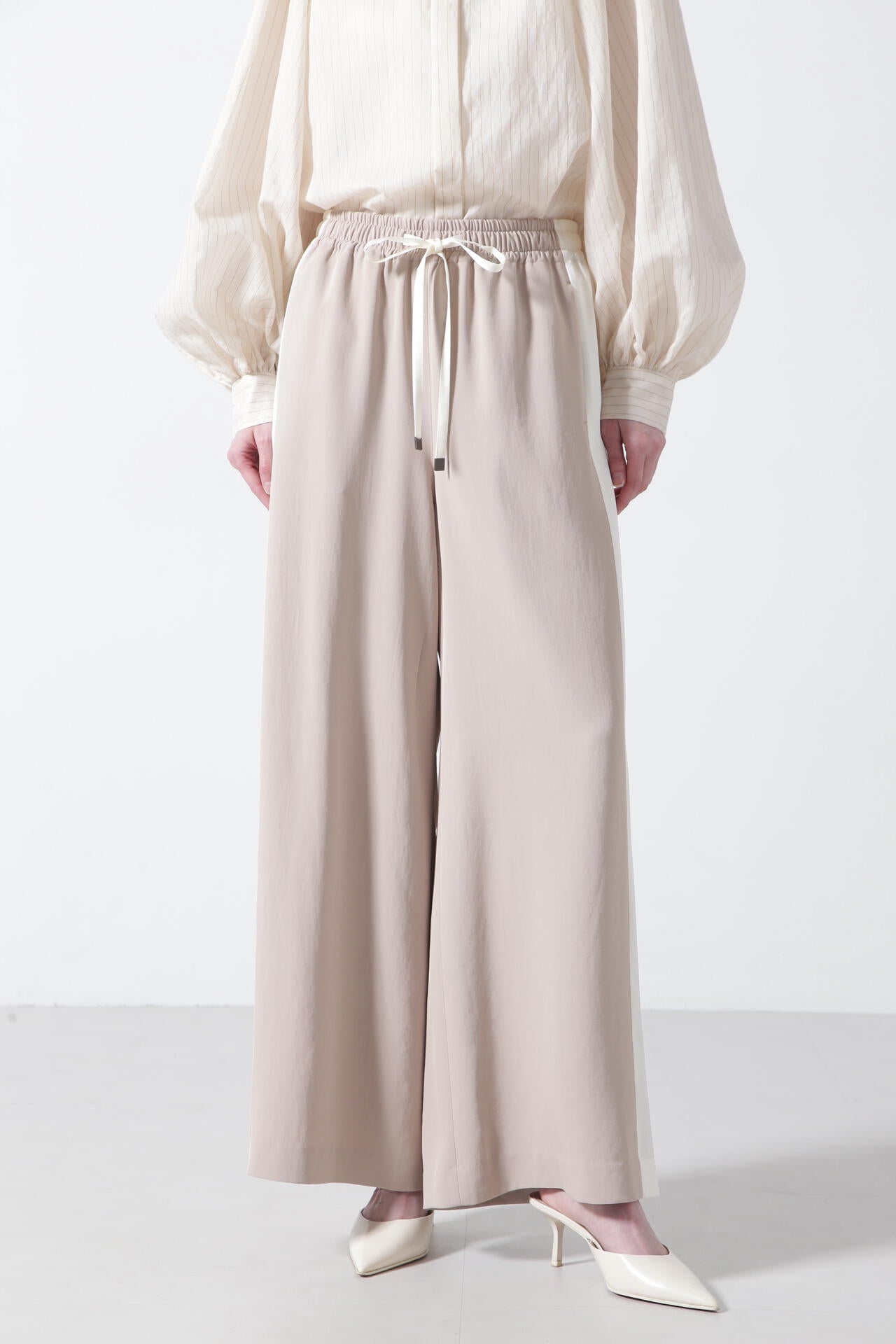Side Line Wide Pants