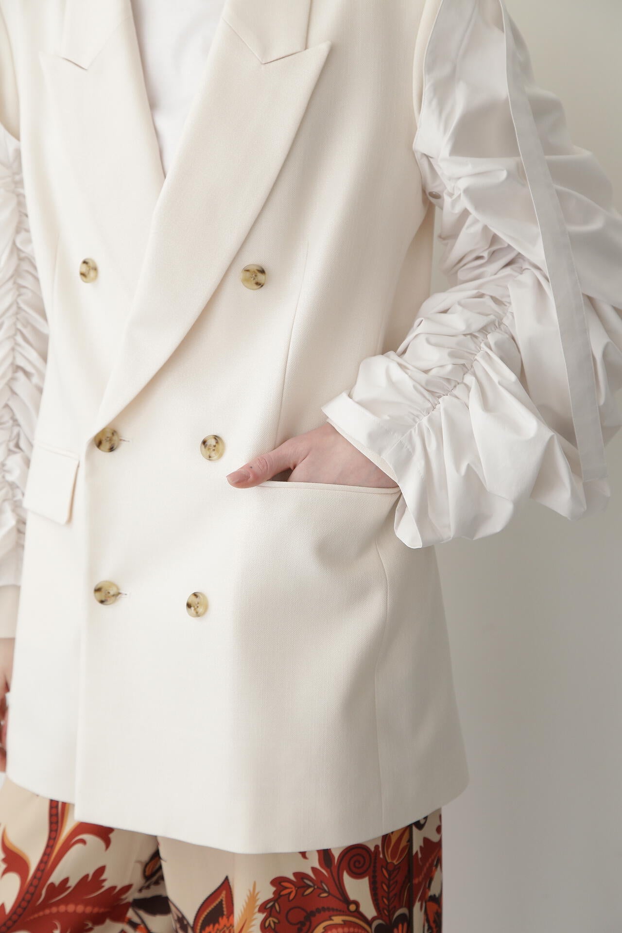 f6dcfe00-d5fa-569e-9186-12b812389b40_Image