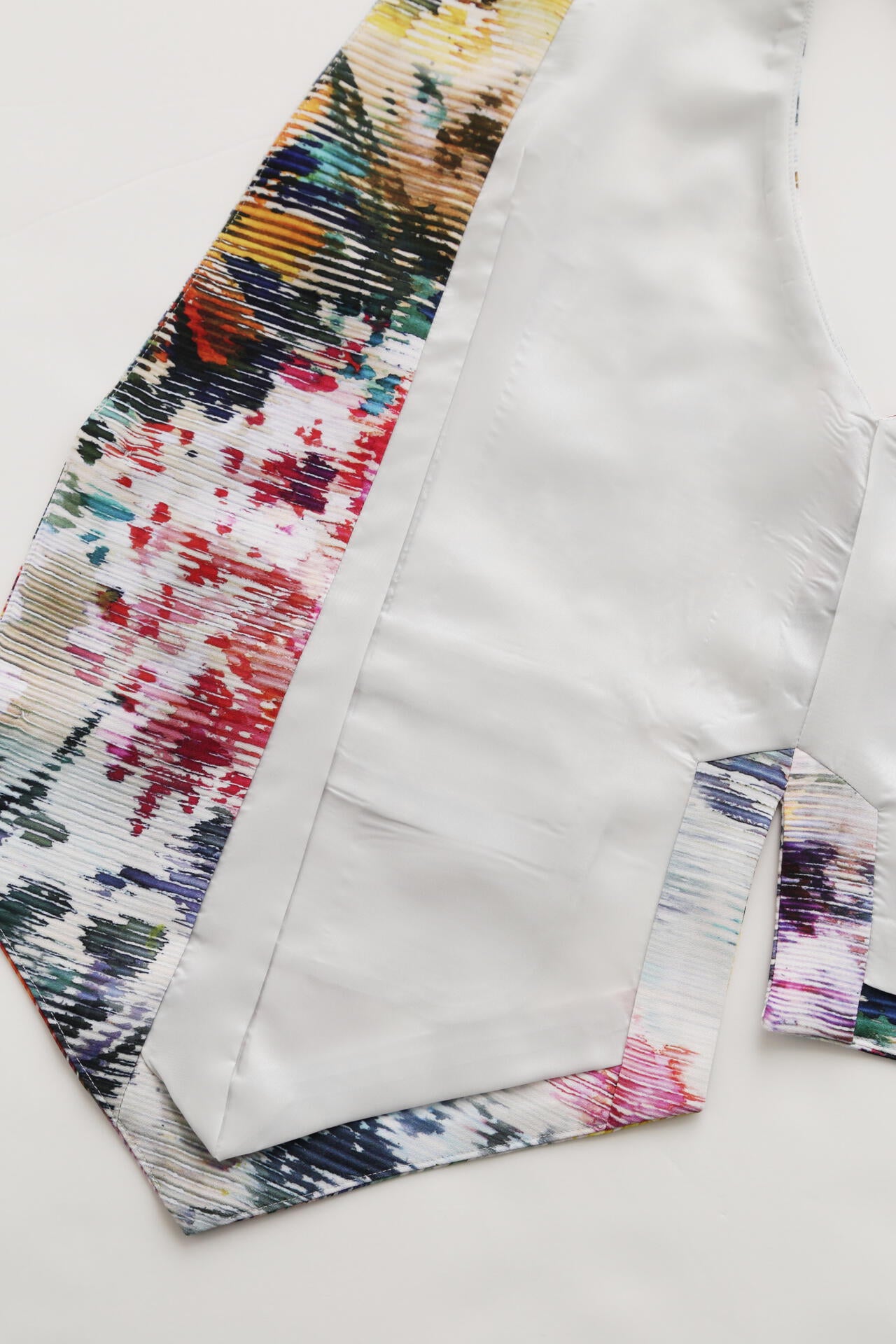 【TV着用】Printed Narrow ilhouette Gilet