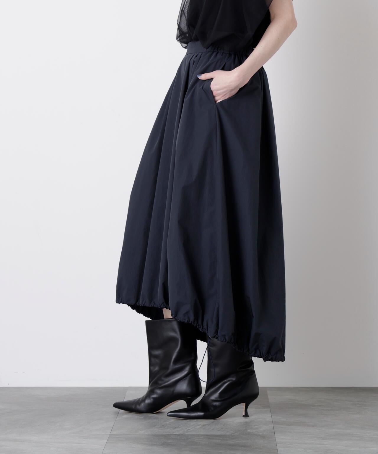 Balloon Silhouette Skirt