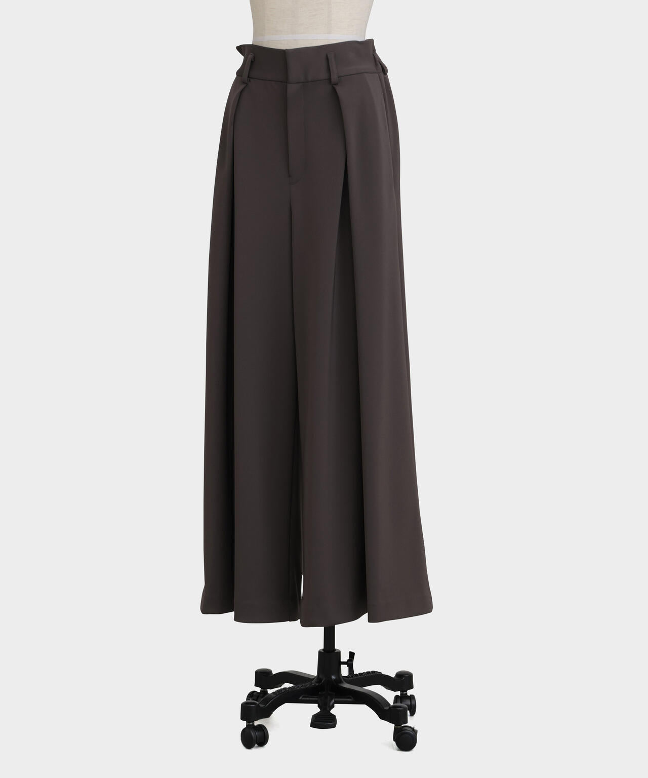 9057eda9-0d6b-5d3f-9120-a4d57a937bb3_Image