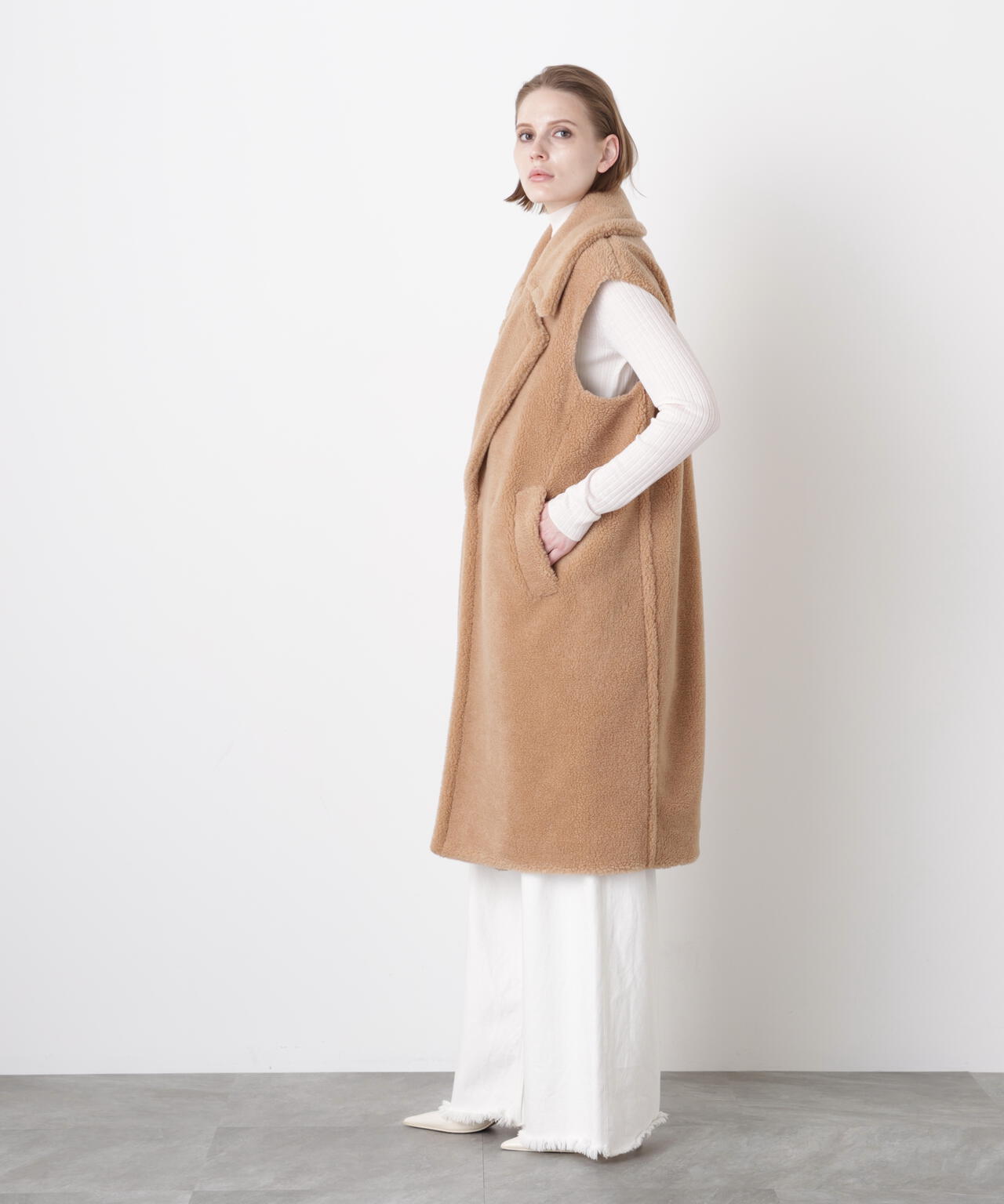 New Silhouette Boa Gilet