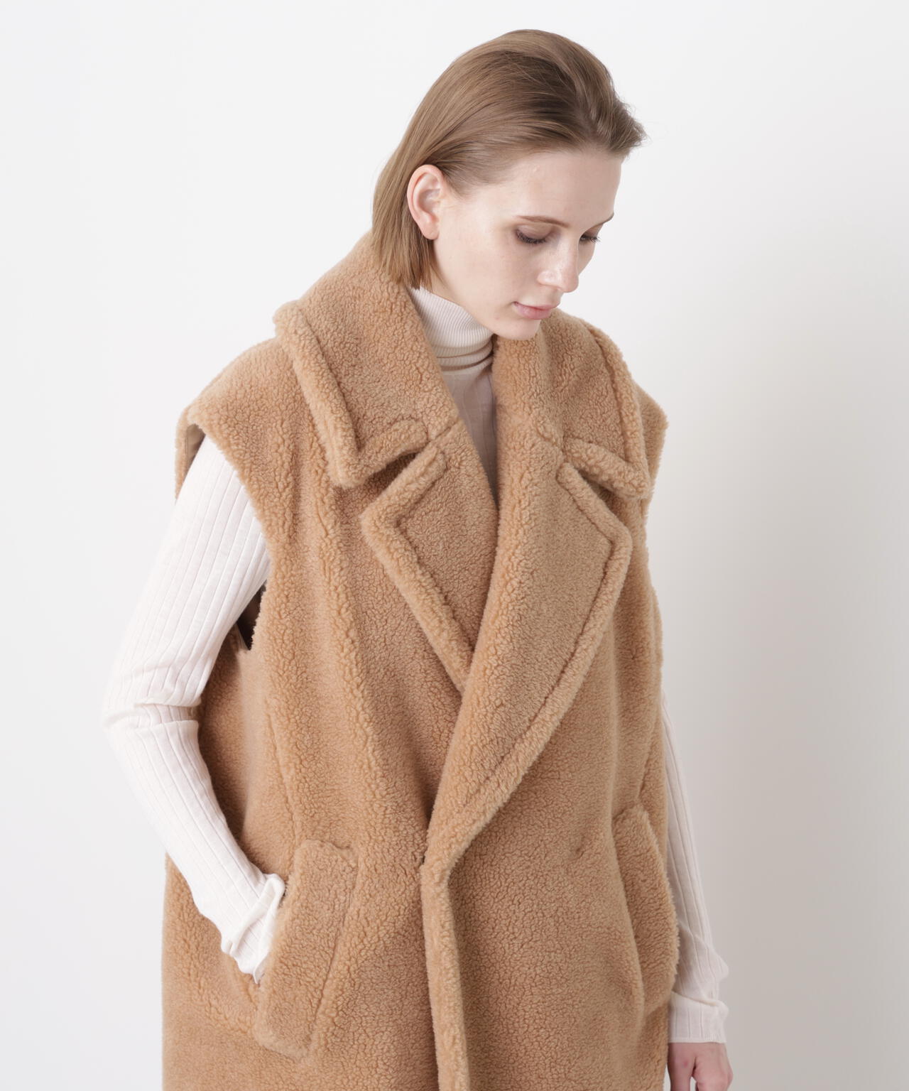 New Silhouette Boa Gilet