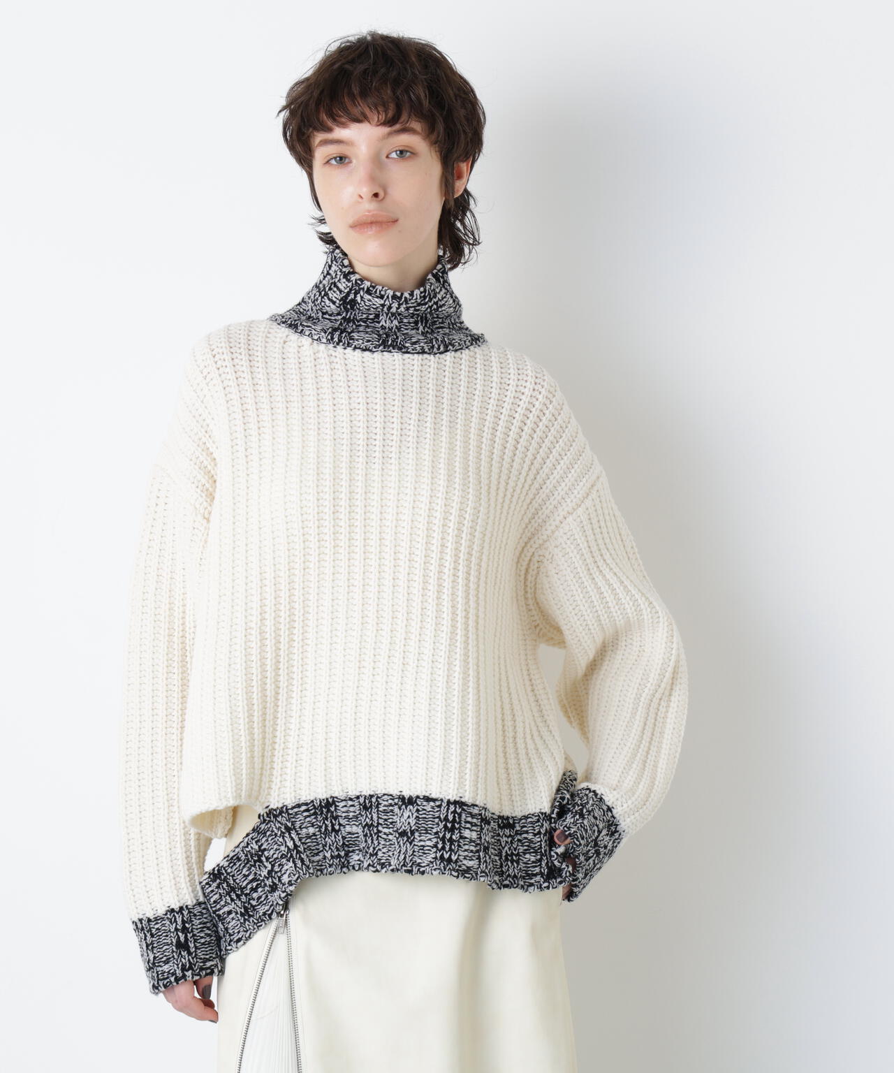 Mixed Color Yarn Pullover