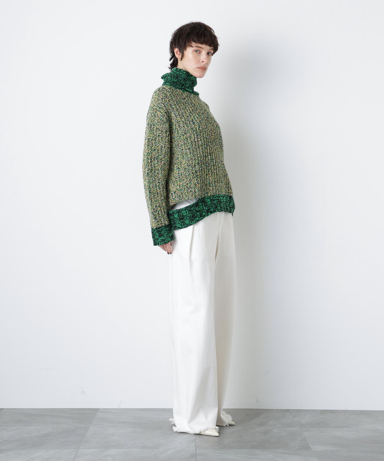 Mixed Color Yarn Pullover