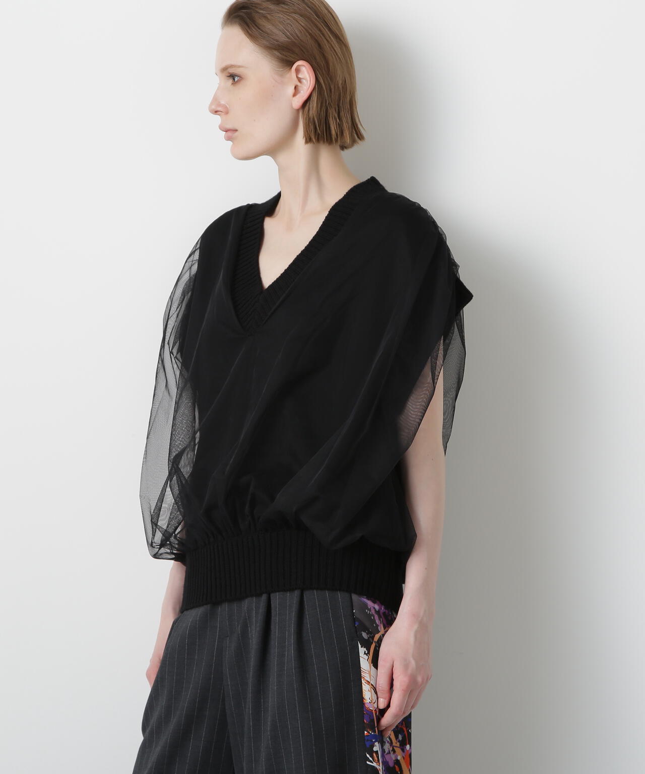 Tulle Combination V-neck Gile