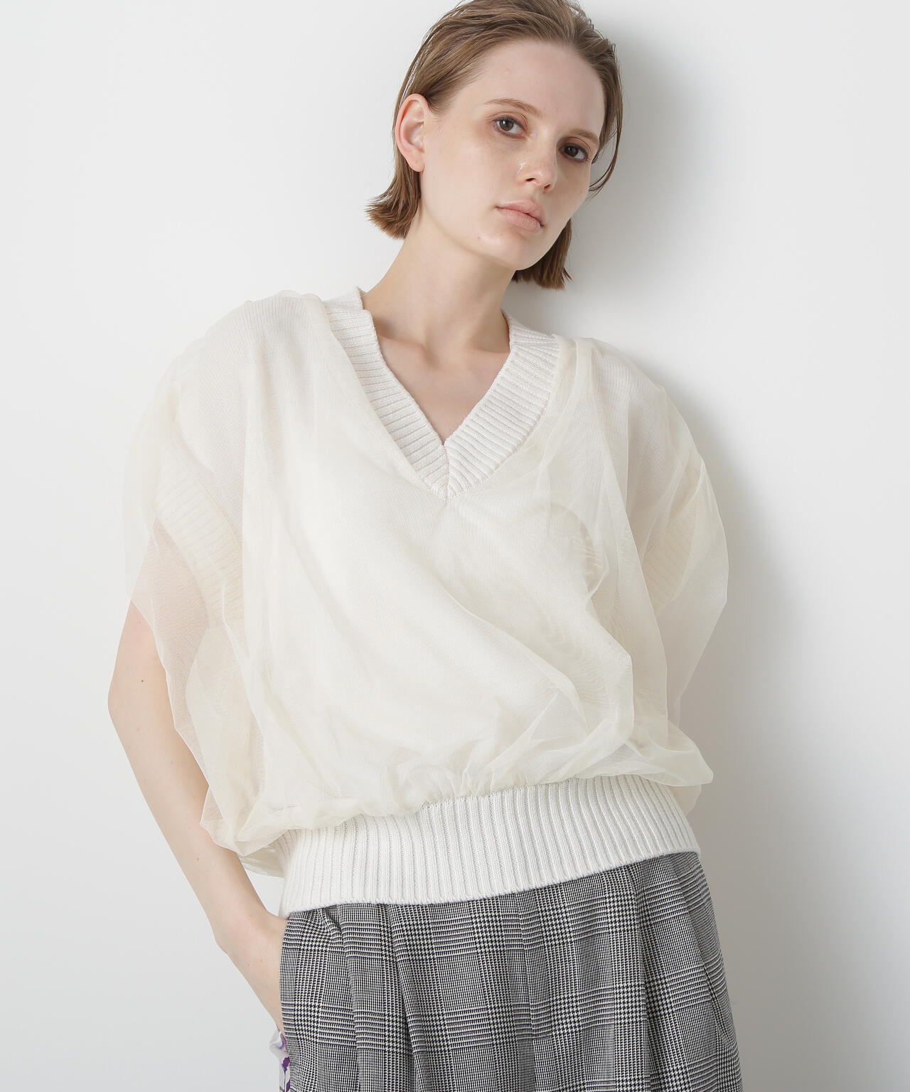 Tulle Combination V-neck Gile