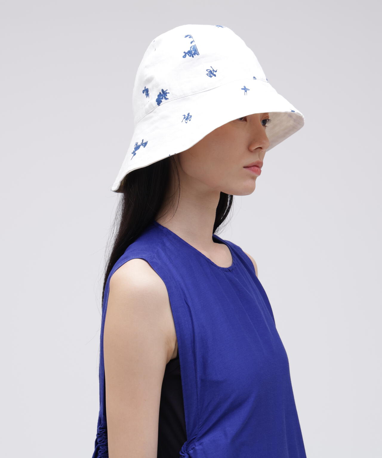 quitan / LINEN CANVAS PRINT REVERSIBLE HAT