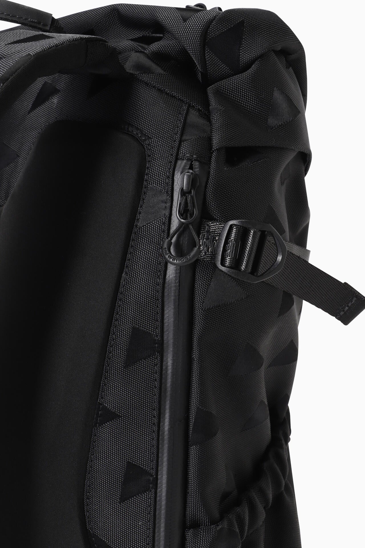 657ea7f4-90c6-5efe-92e5-2f3cf064cefc_Image