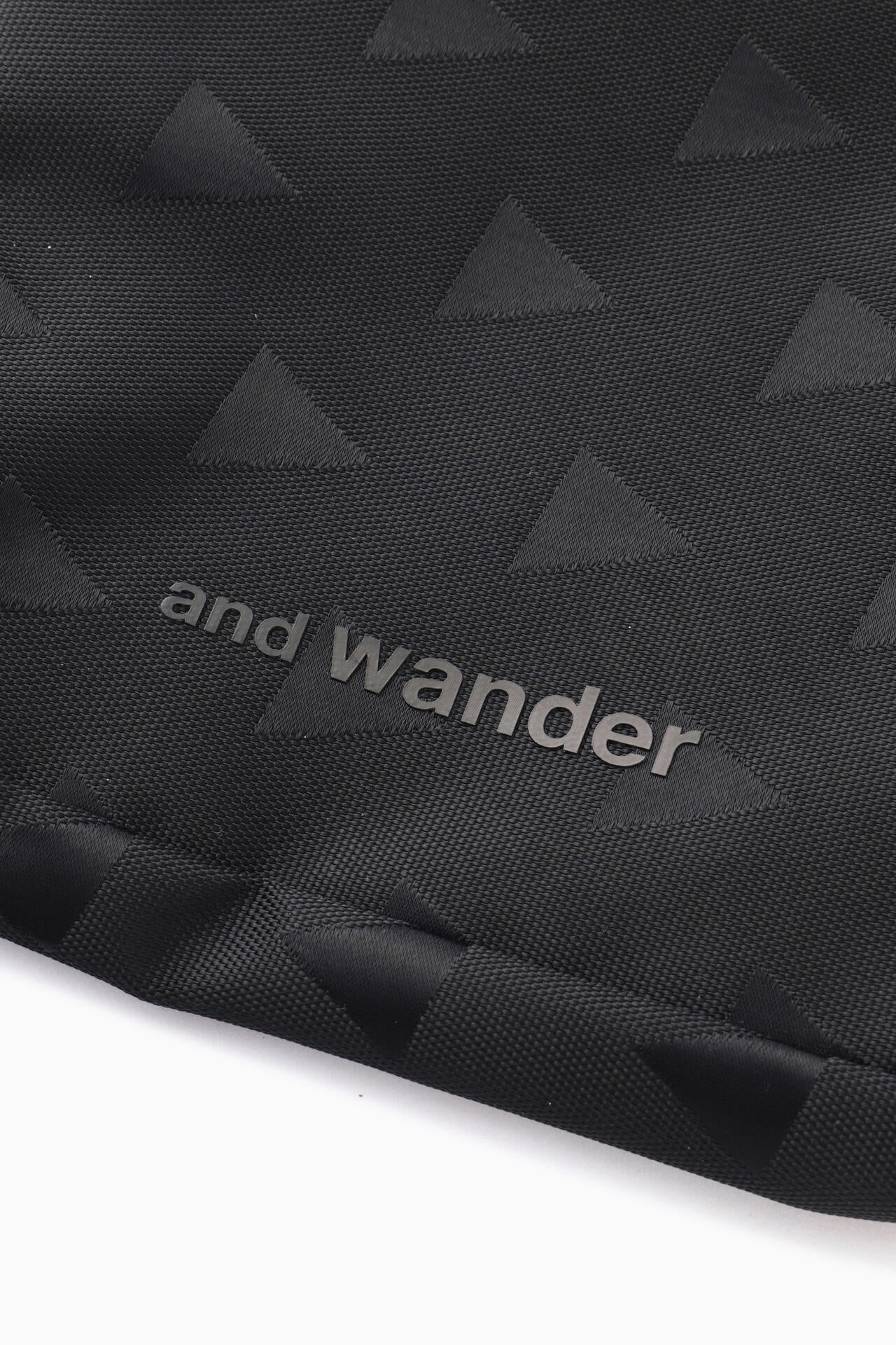 b4235118-8bec-5587-9faa-4bb04a982f4b_Image