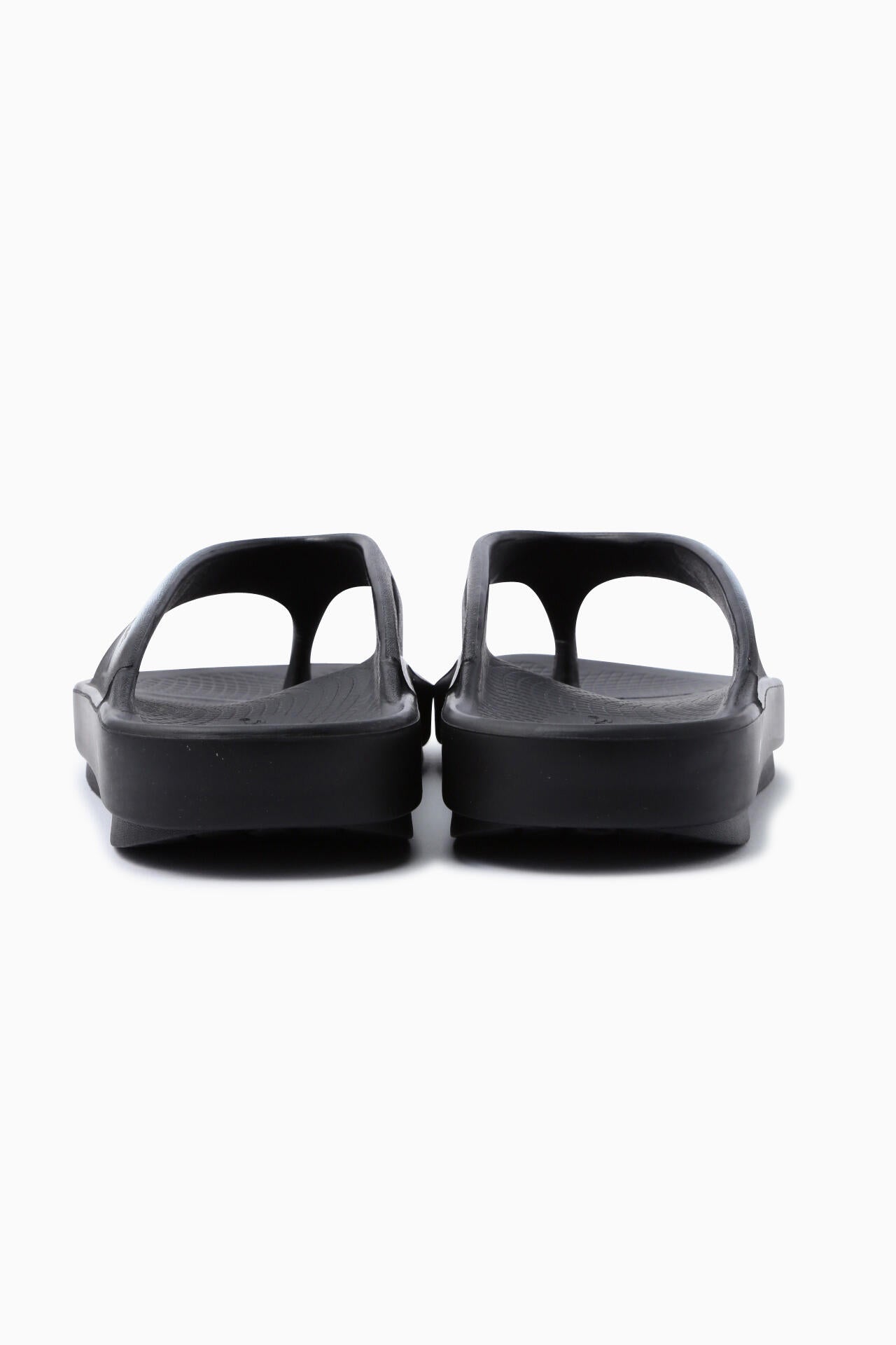 OOFOS original × and wander recovery sandal