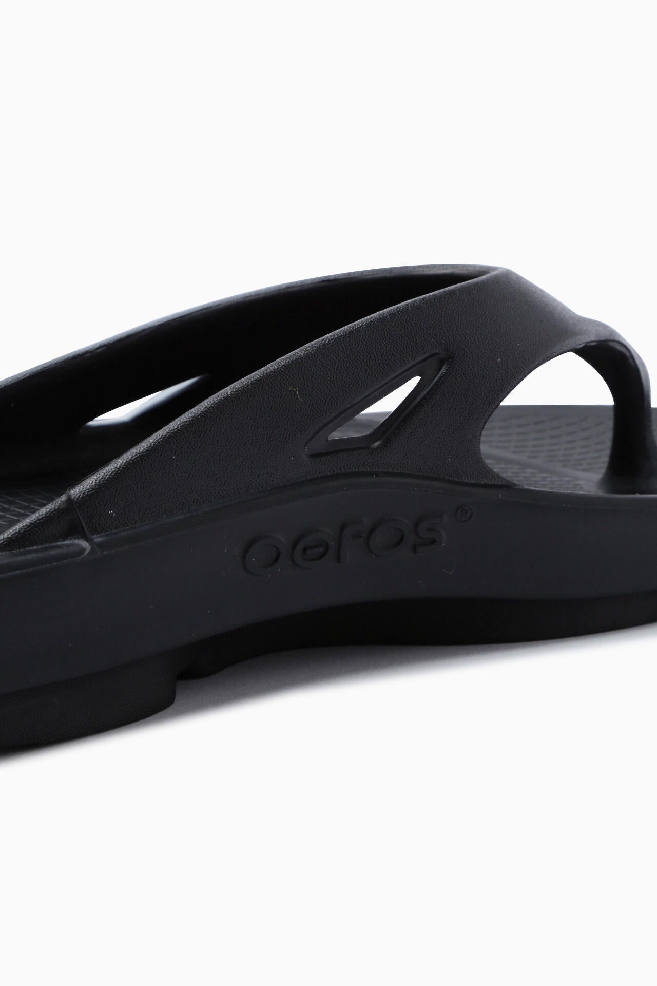 OOFOS original × and wander recovery sandal