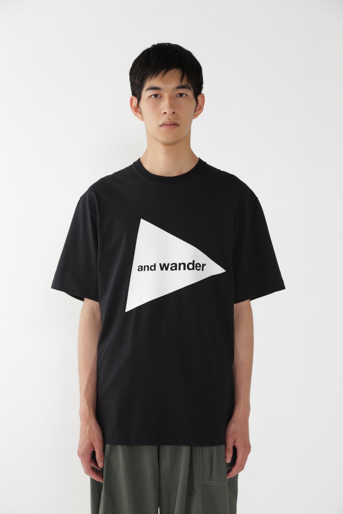 and wander big logo SS T