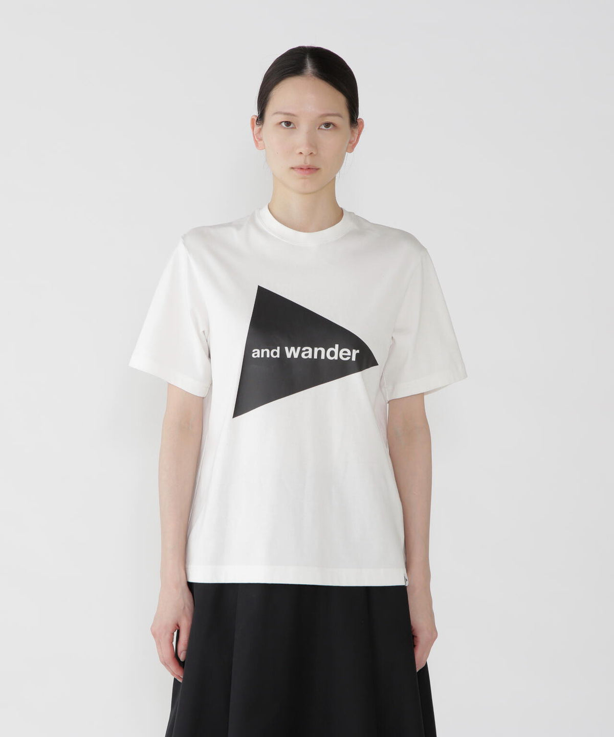 and wander logo SS T | コットン ドライ ロゴTシャツ