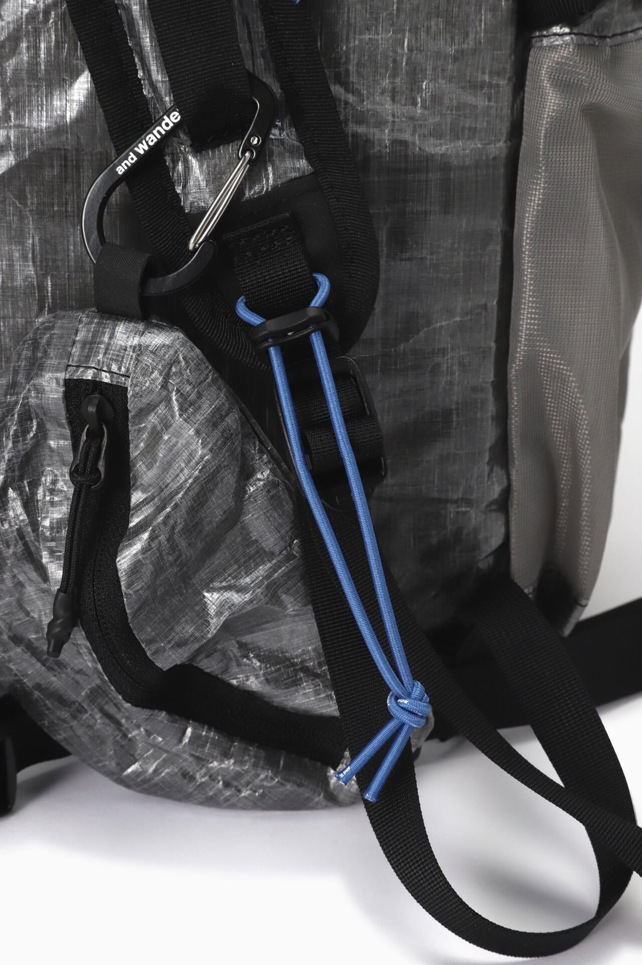 UL backpack with Dyneema
