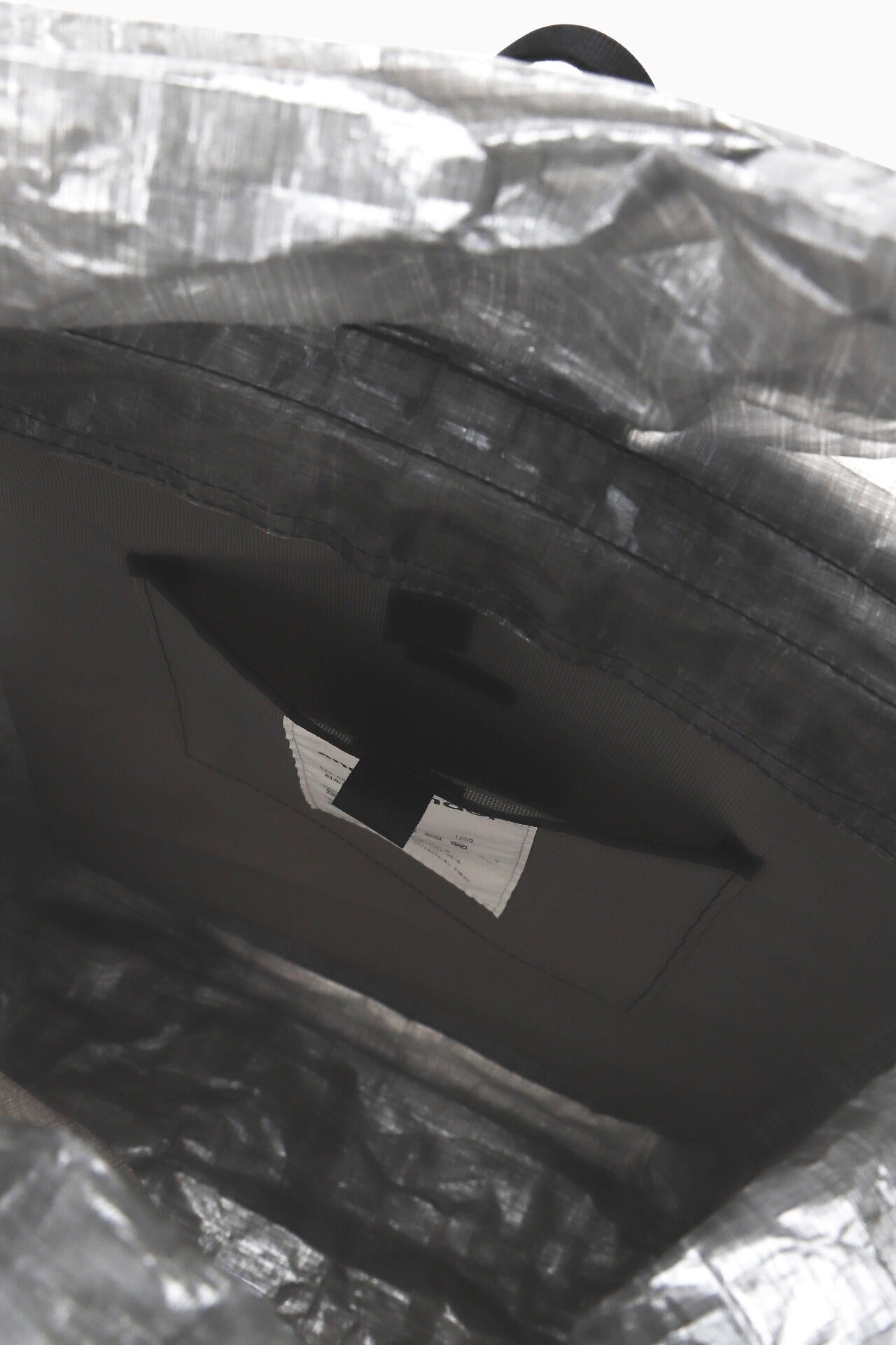 UL backpack with Dyneema