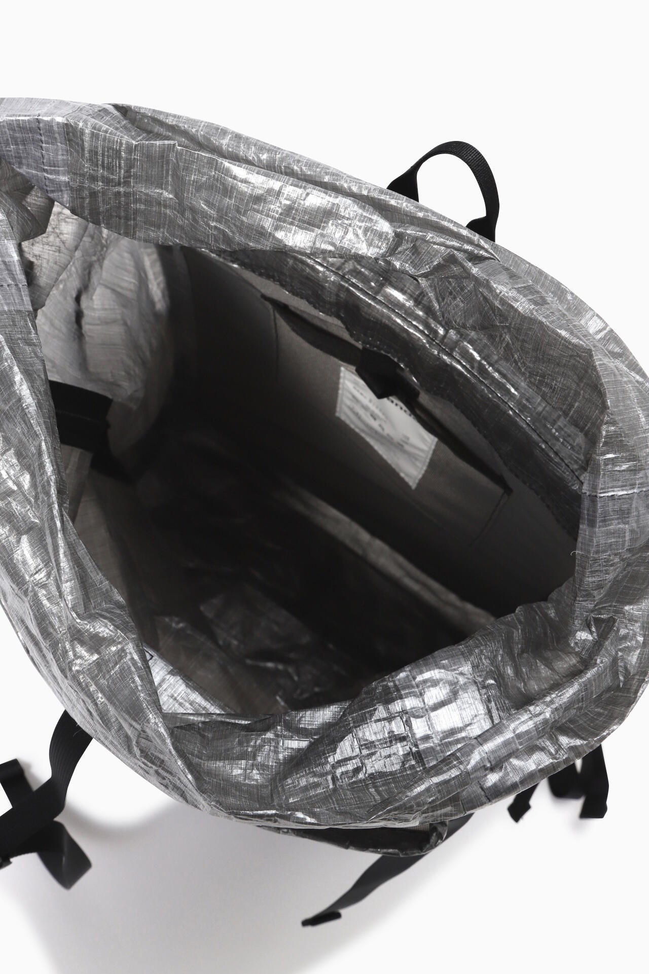 UL backpack with Dyneema