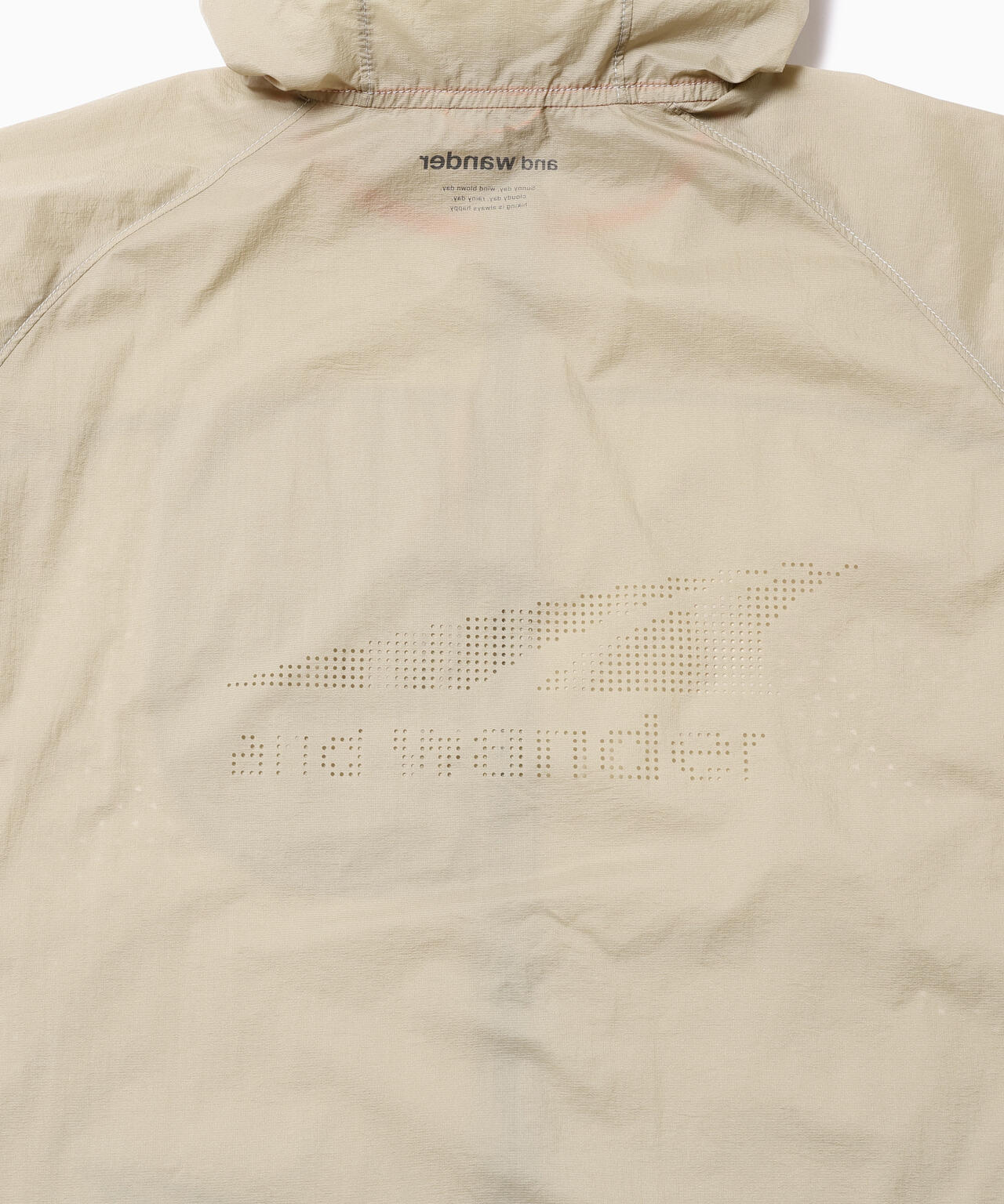 Altra × and wander ventilation wind jacket