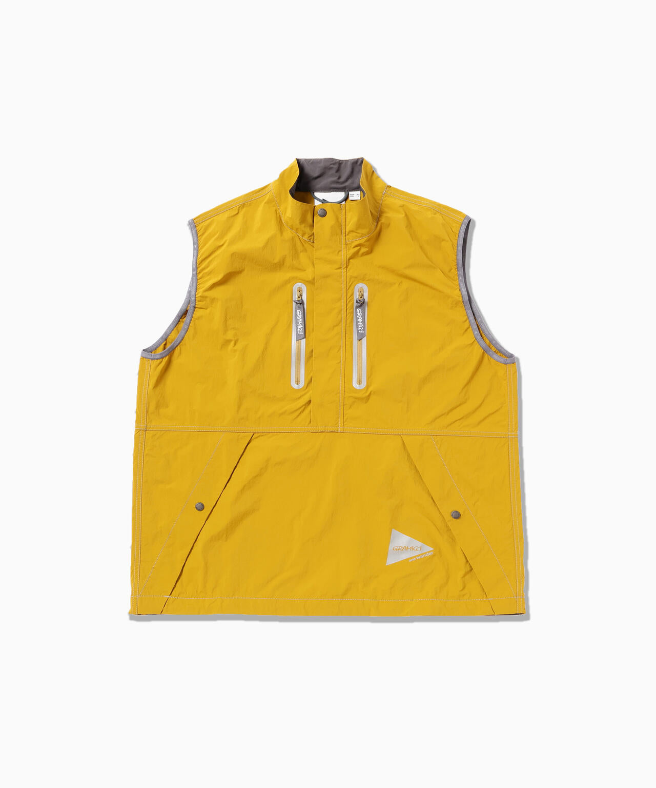 Gramicci × and wander brushed nylon vest