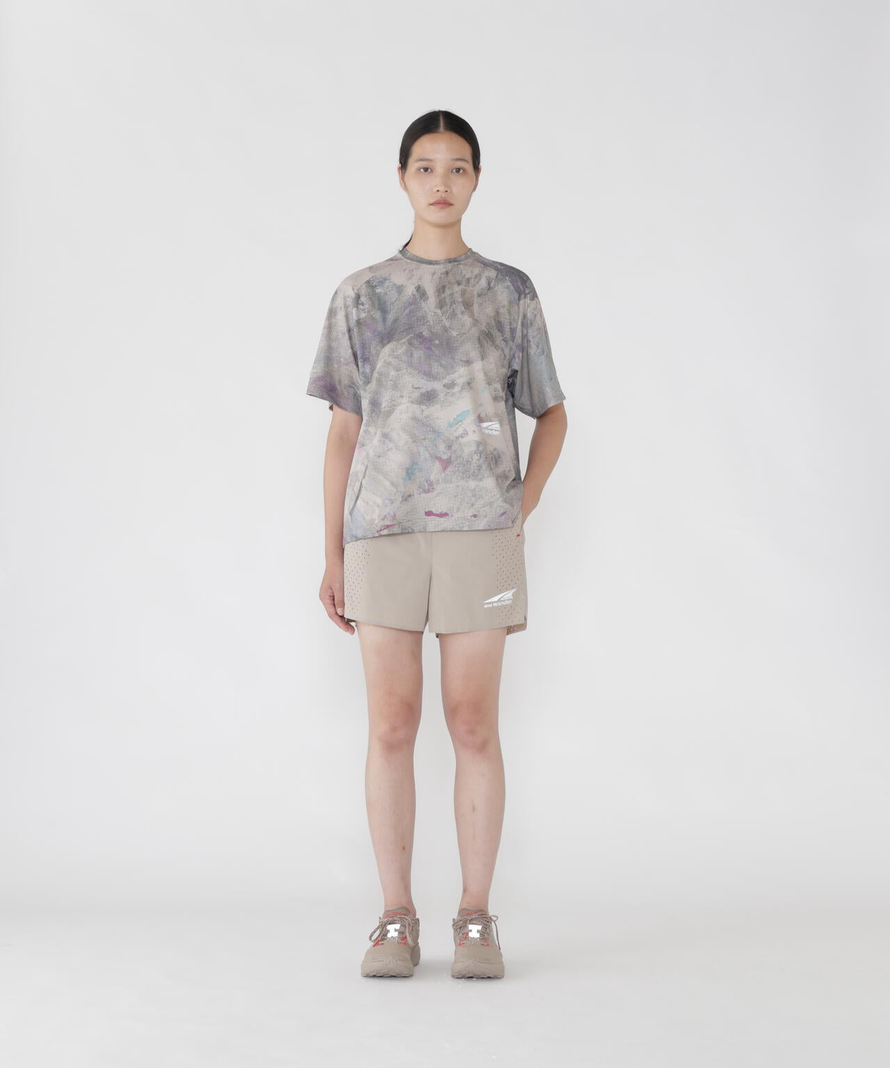 Altra × and wander graphic SS T