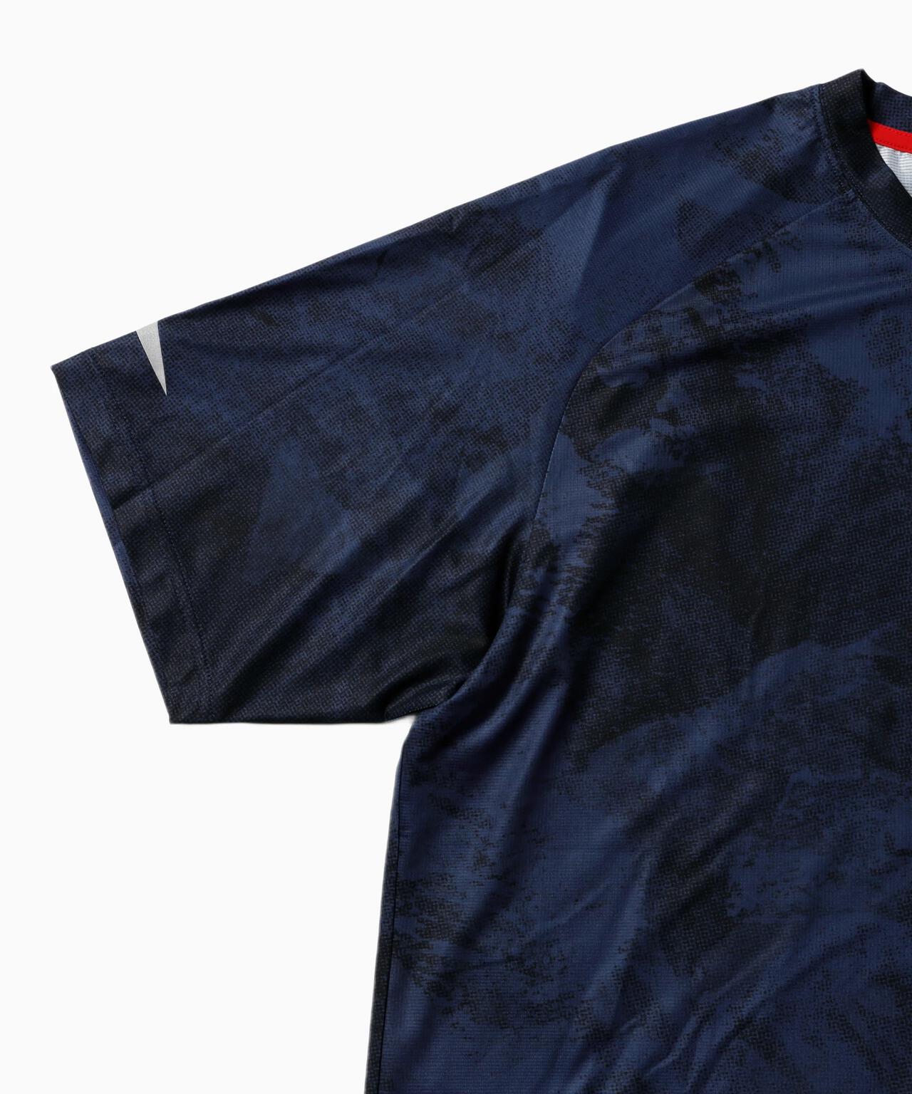 Altra × and wander graphic SS T