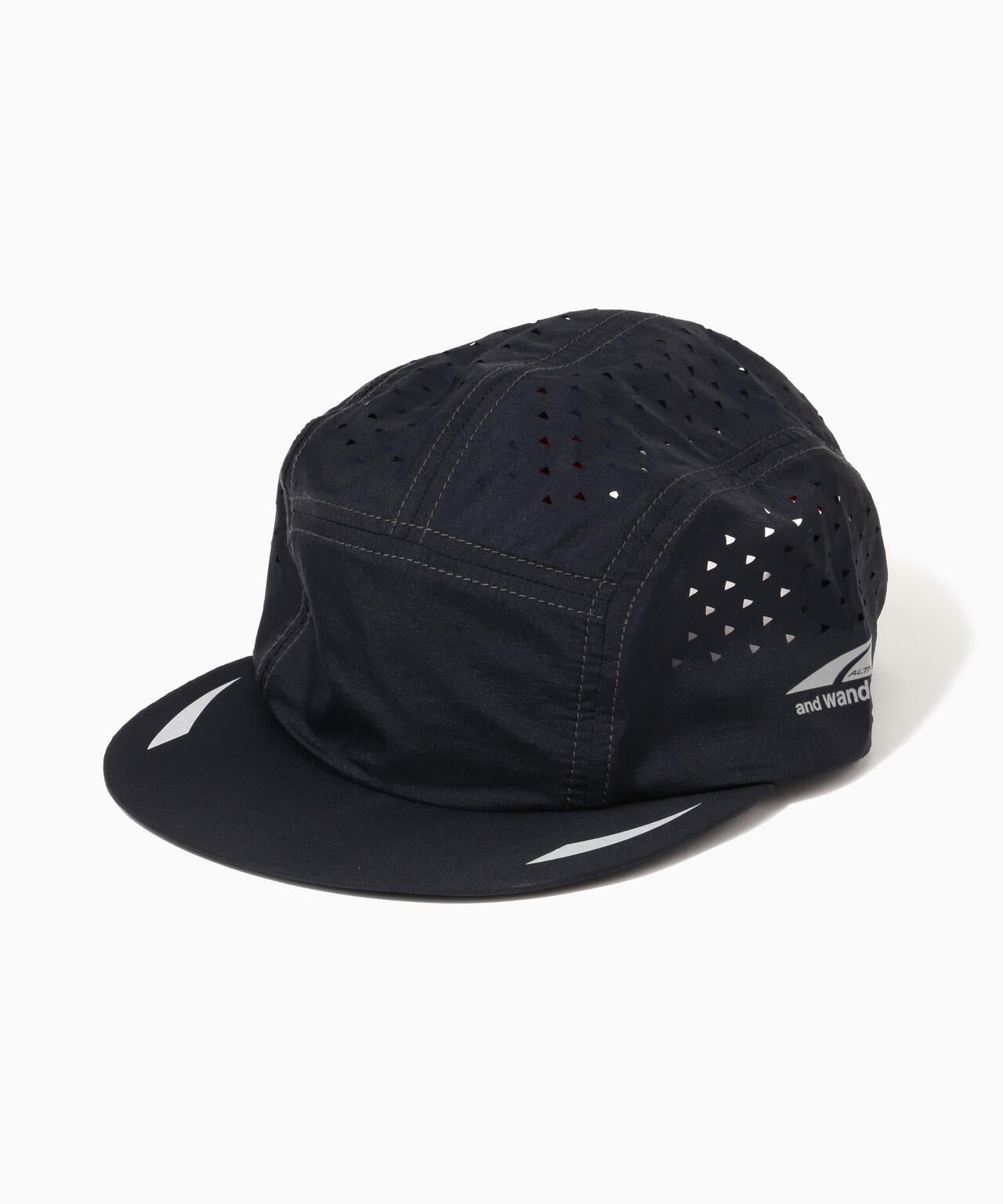Altra × and wander ventilation cap