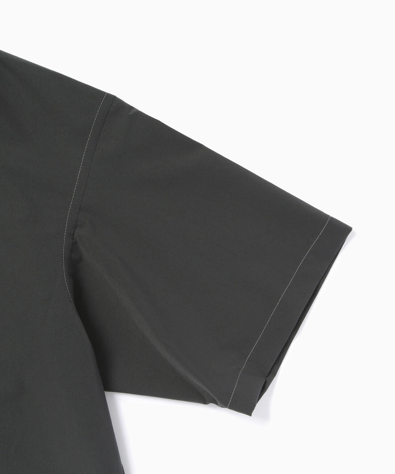 ROA × and wander breathable shirt