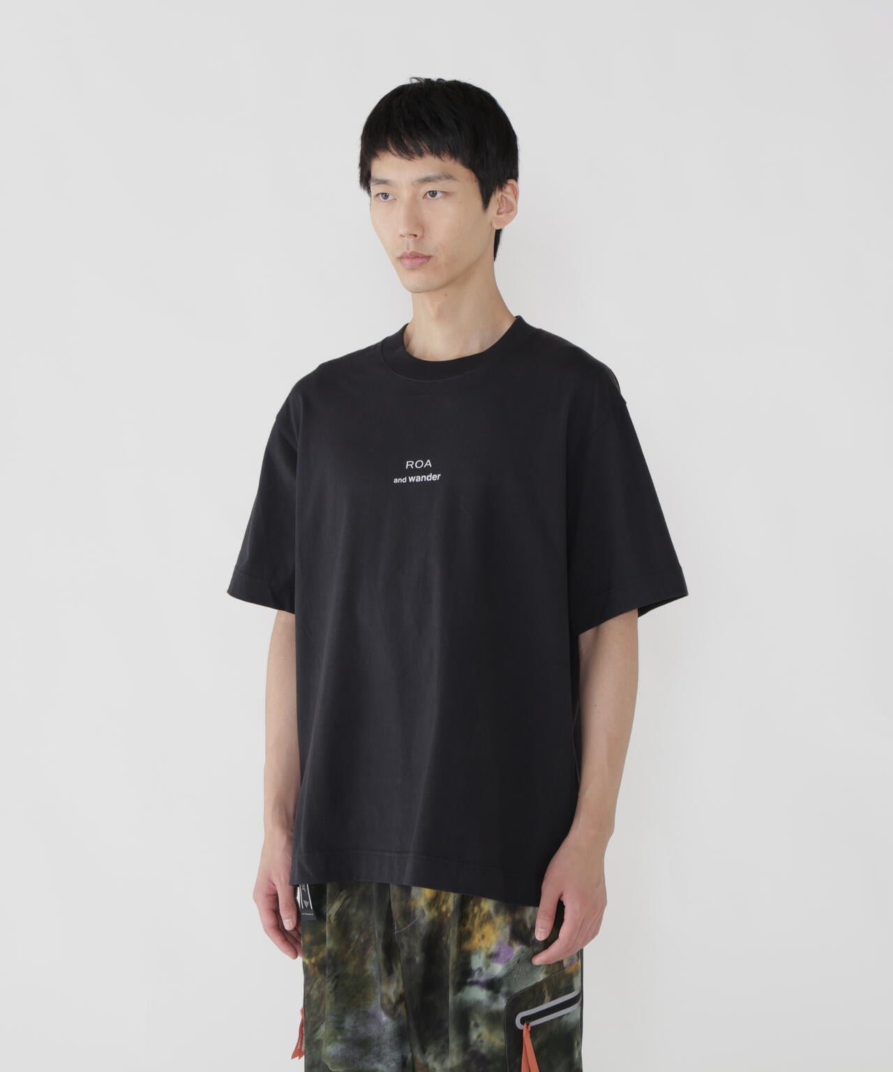 ROA × and wander LOGO printed T