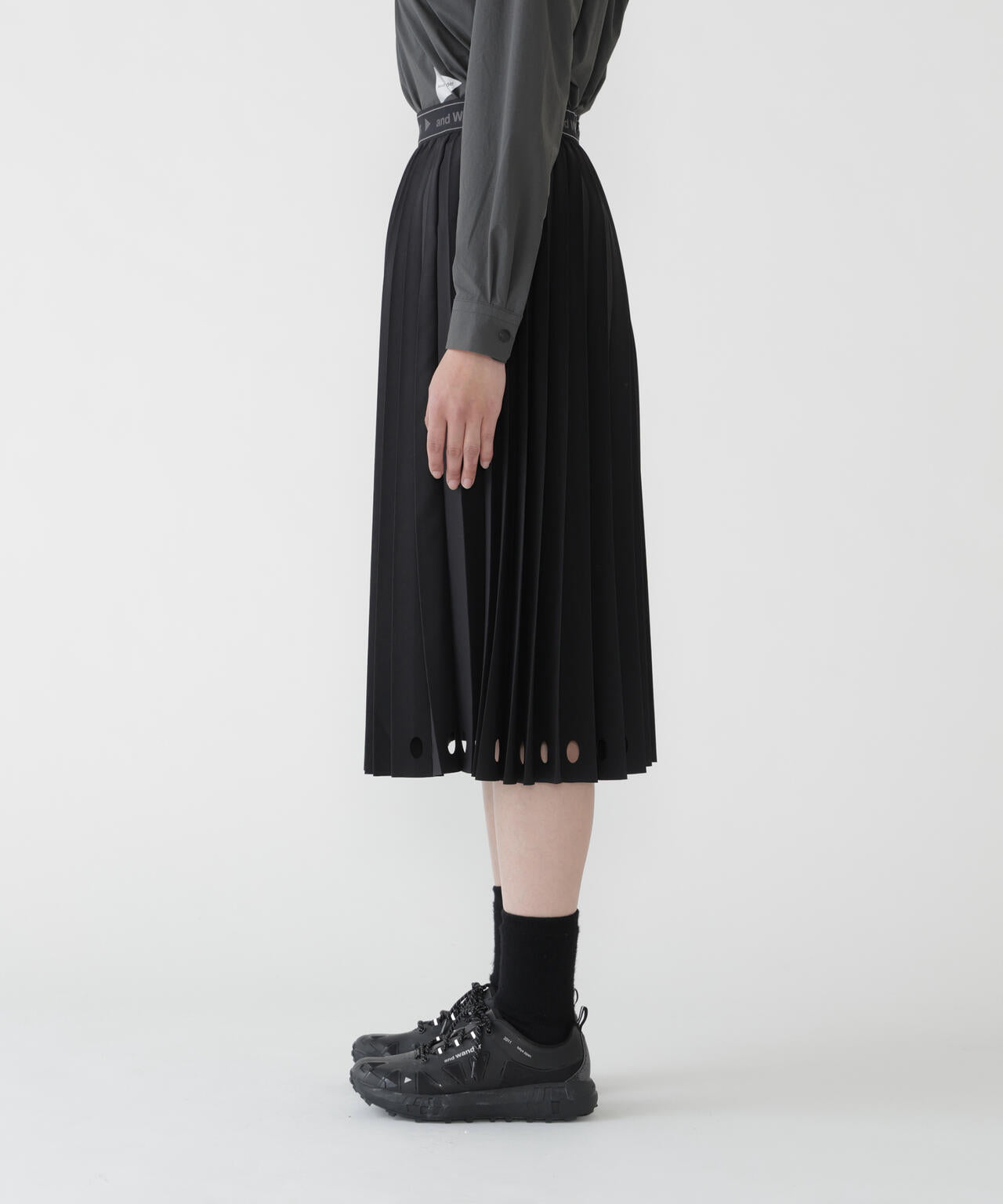Height:178cm Bust:84cm Waist:60cm Hips:88cm 着用サイズ:WM