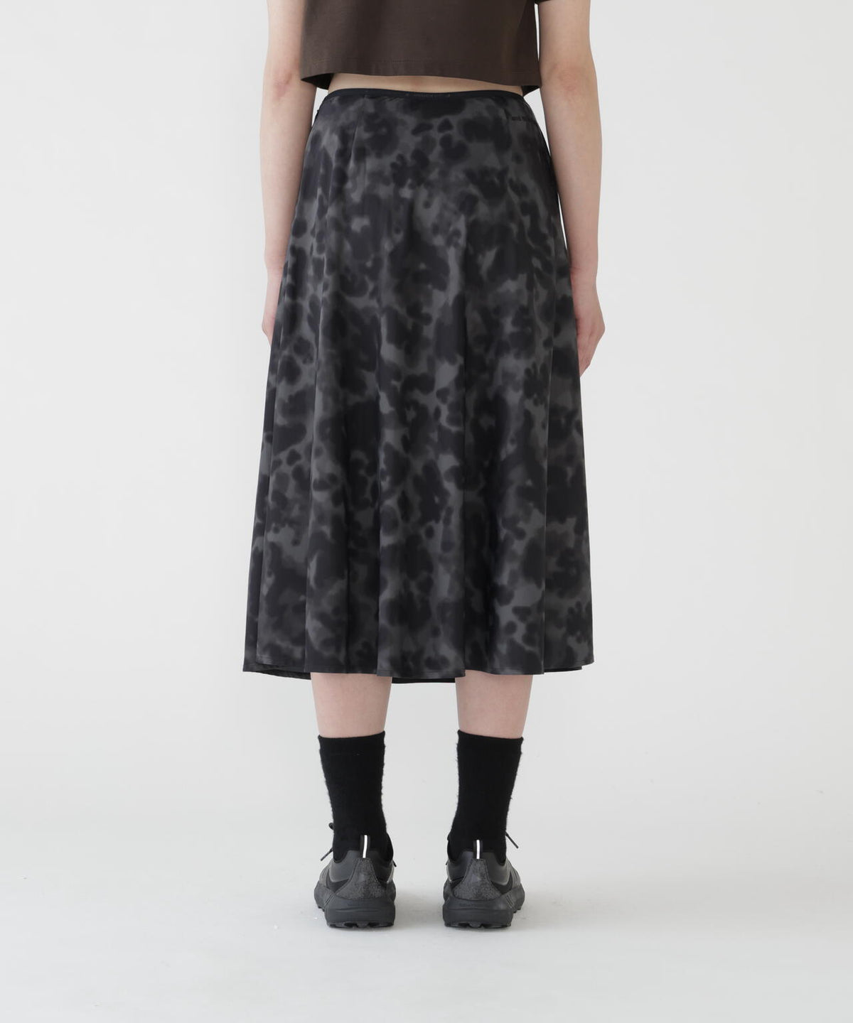 Height:178cm Bust:84cm Waist:60cm Hips:88cm 着用サイズ:WM
