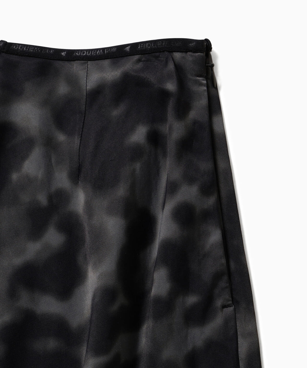 printed satin skirt (W) | プリンテッド サテン スカート