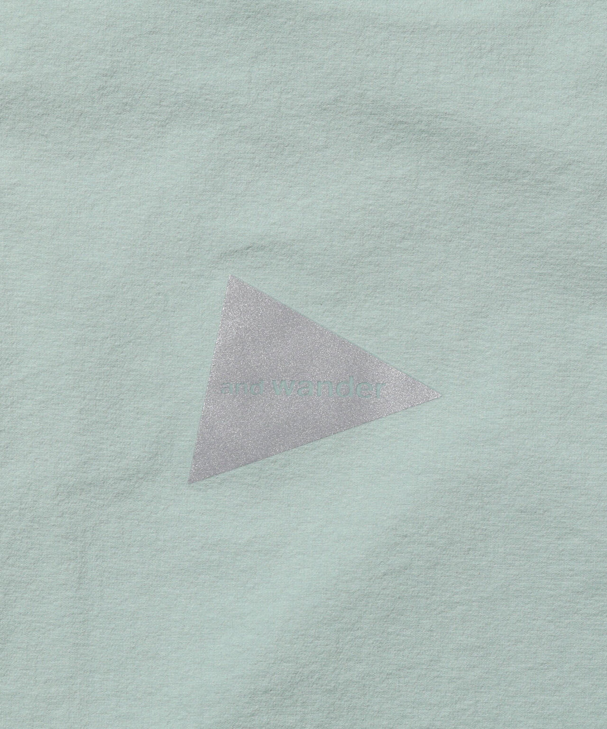 light w cloth shirt
