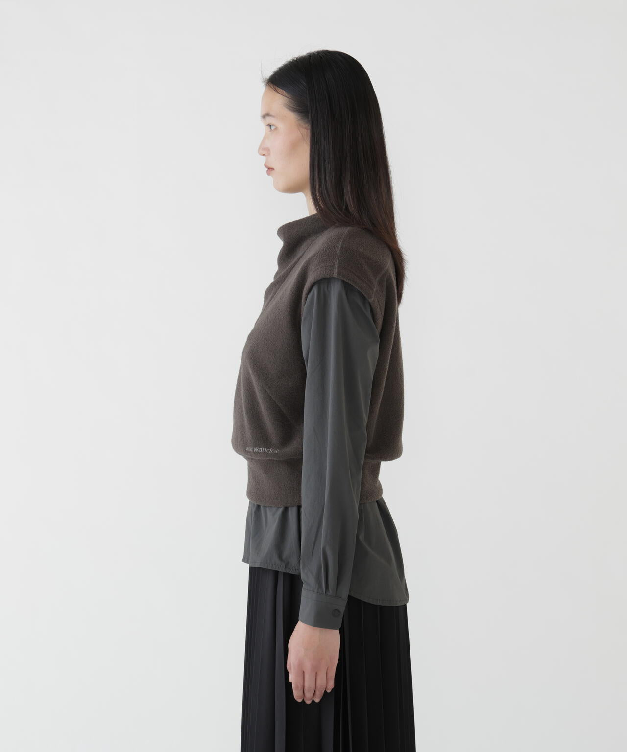 Height:178cm Bust:84cm Waist:60cm Hips:88cm 着用サイズ:WM