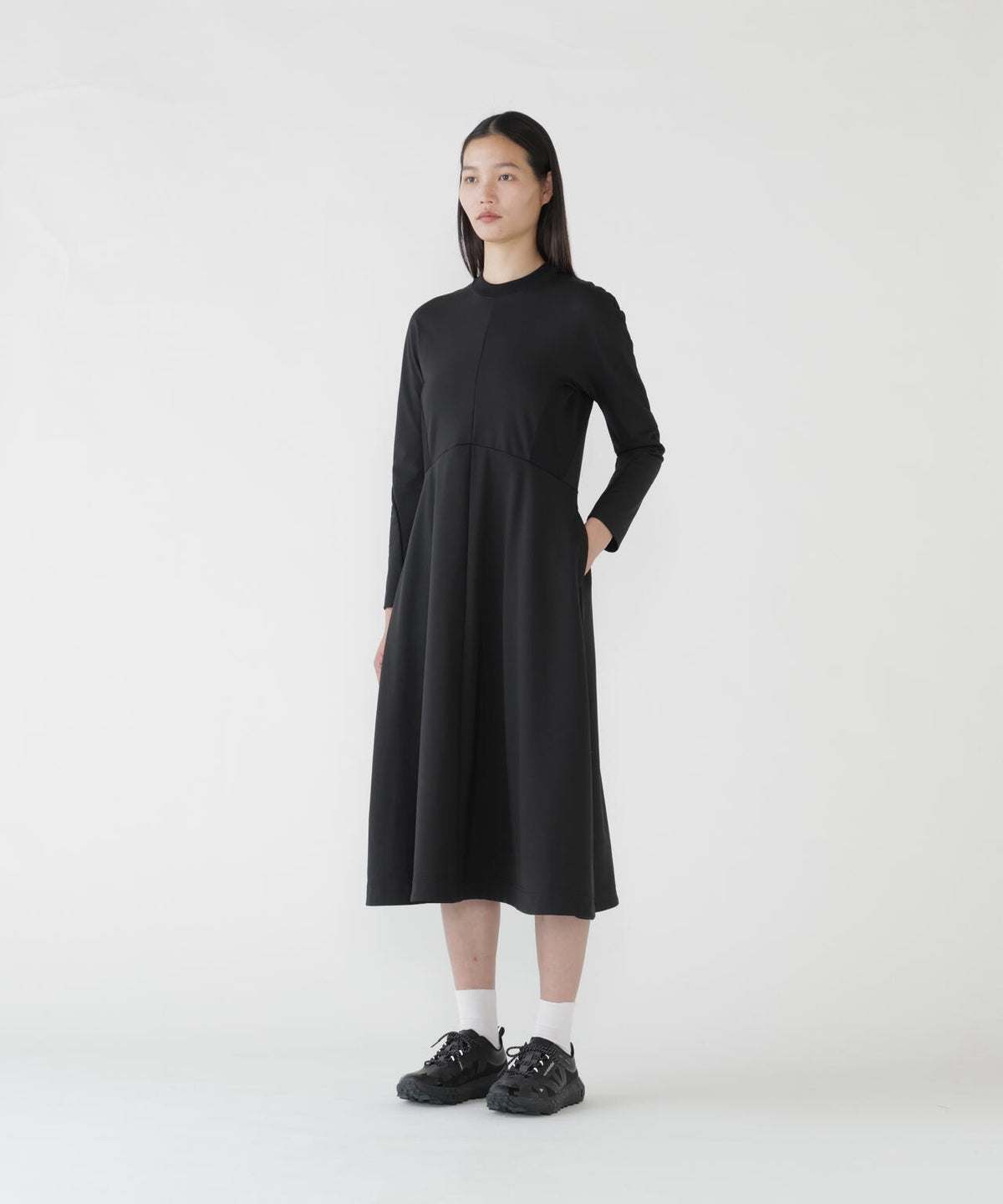 back pile dress (W) | バック パイル ドレス