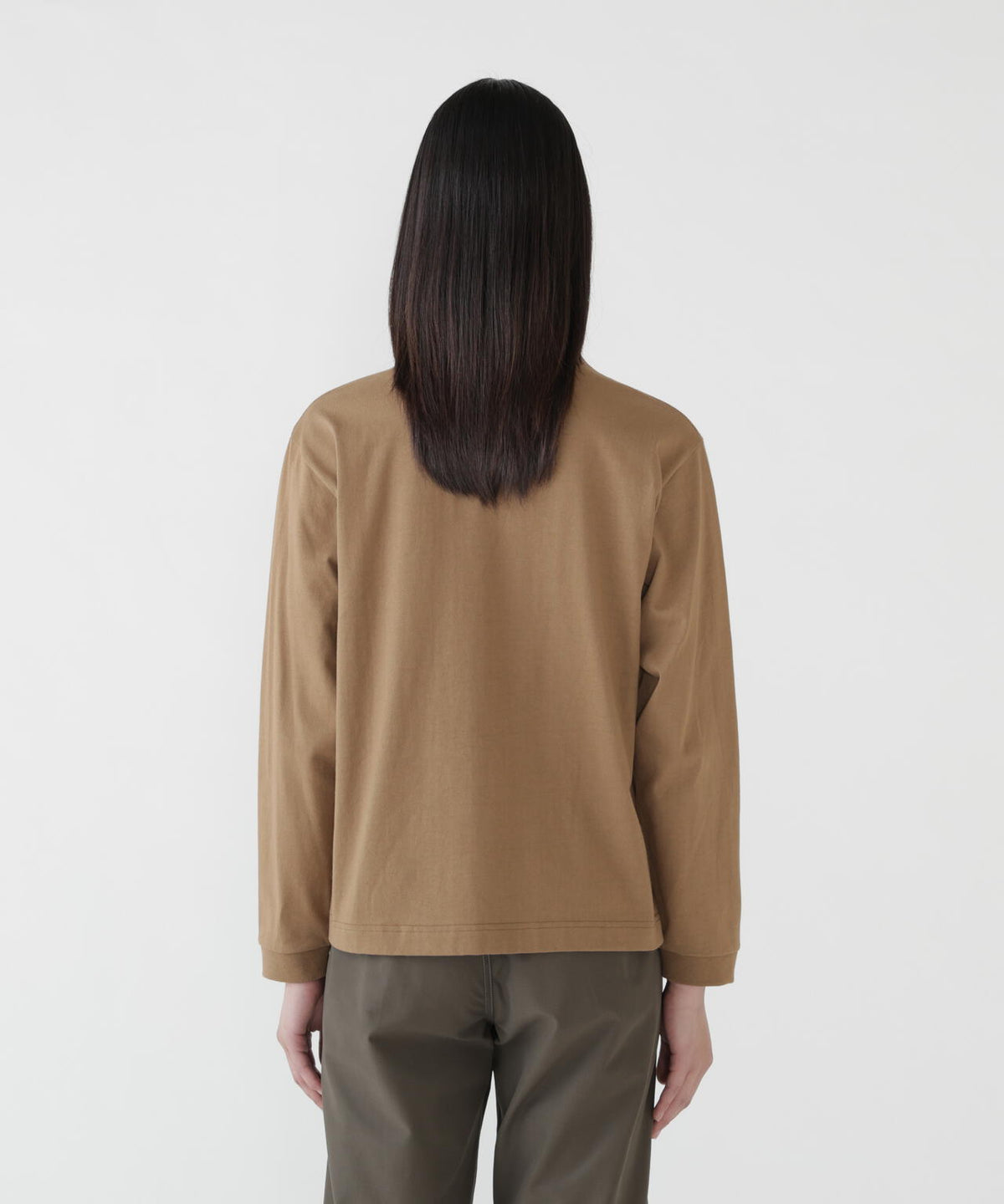 Height:178cm Bust:84cm Waist:60cm Hips:88cm 着用サイズ:WM