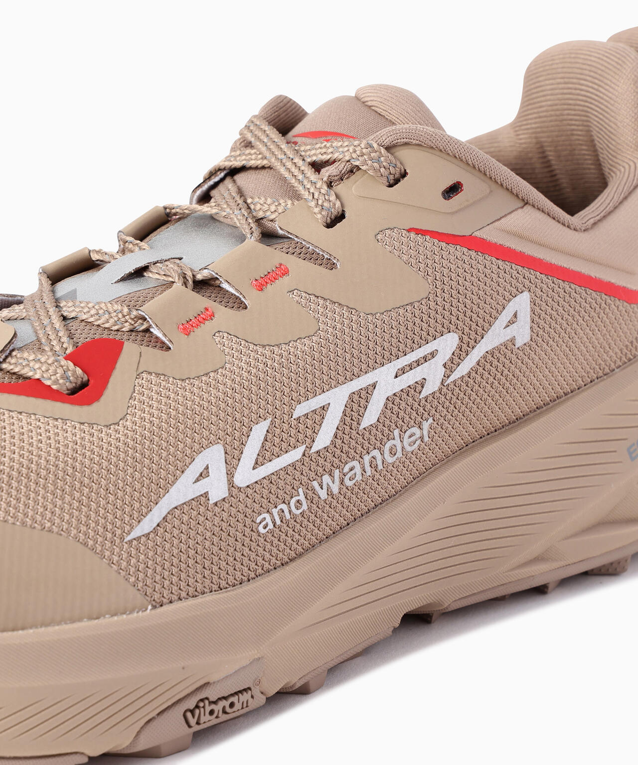 Altra × and wander EXPERIENCE WILD 3+