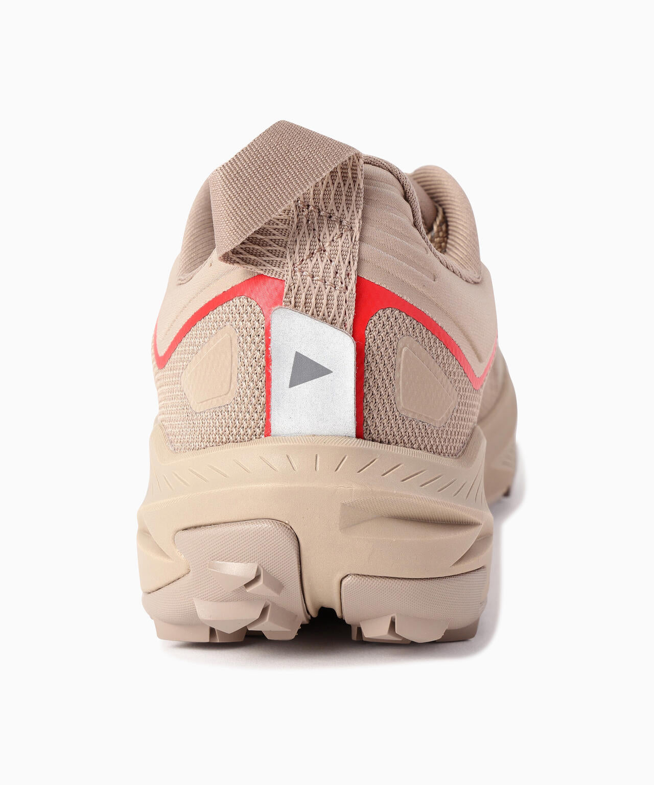 Altra × and wander EXPERIENCE WILD 3+
