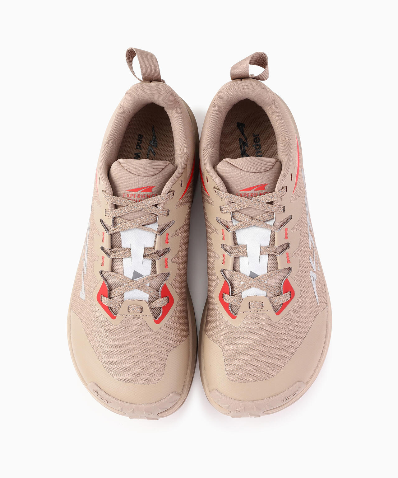 Altra × and wander EXPERIENCE WILD 3+