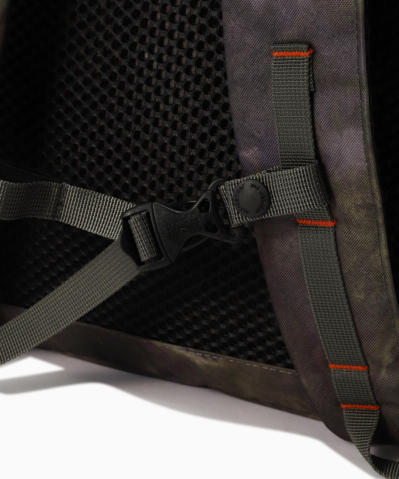 ROA × and wander 2way tote bag camouflage